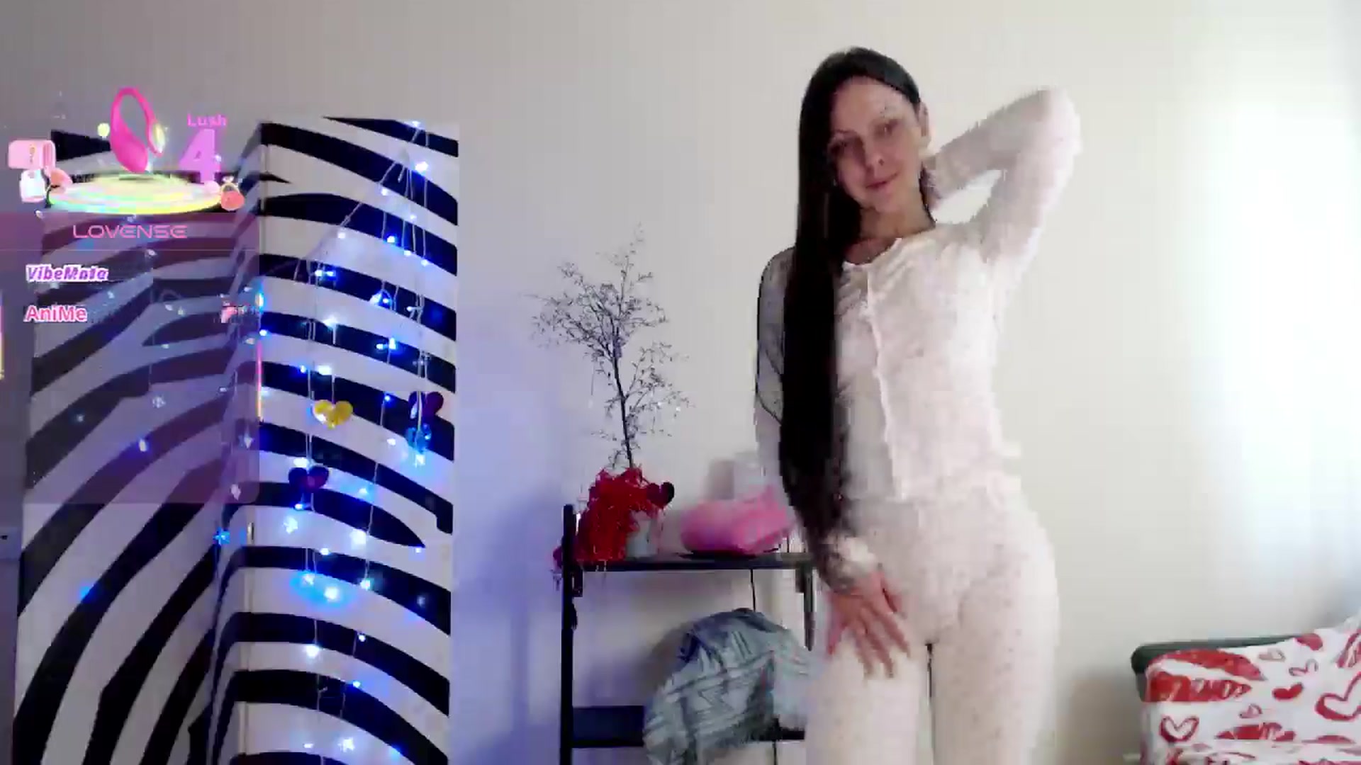 Gallery image thumbnail from BareflySi's myfreecams stream on, 05/07/2026, 11:40 image 18 of 20
