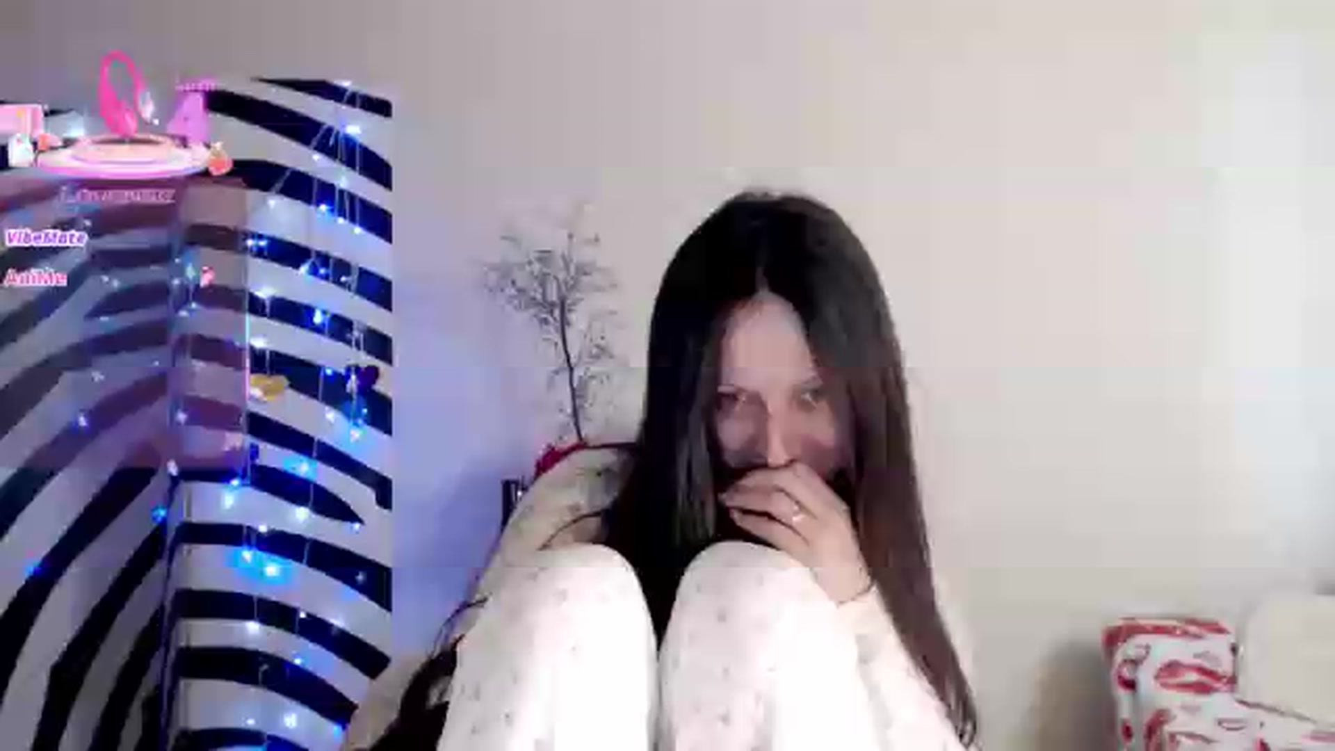 Gallery image thumbnail from BareflySi's myfreecams stream on, 05/15/2026, 12:14 image 8 of 20