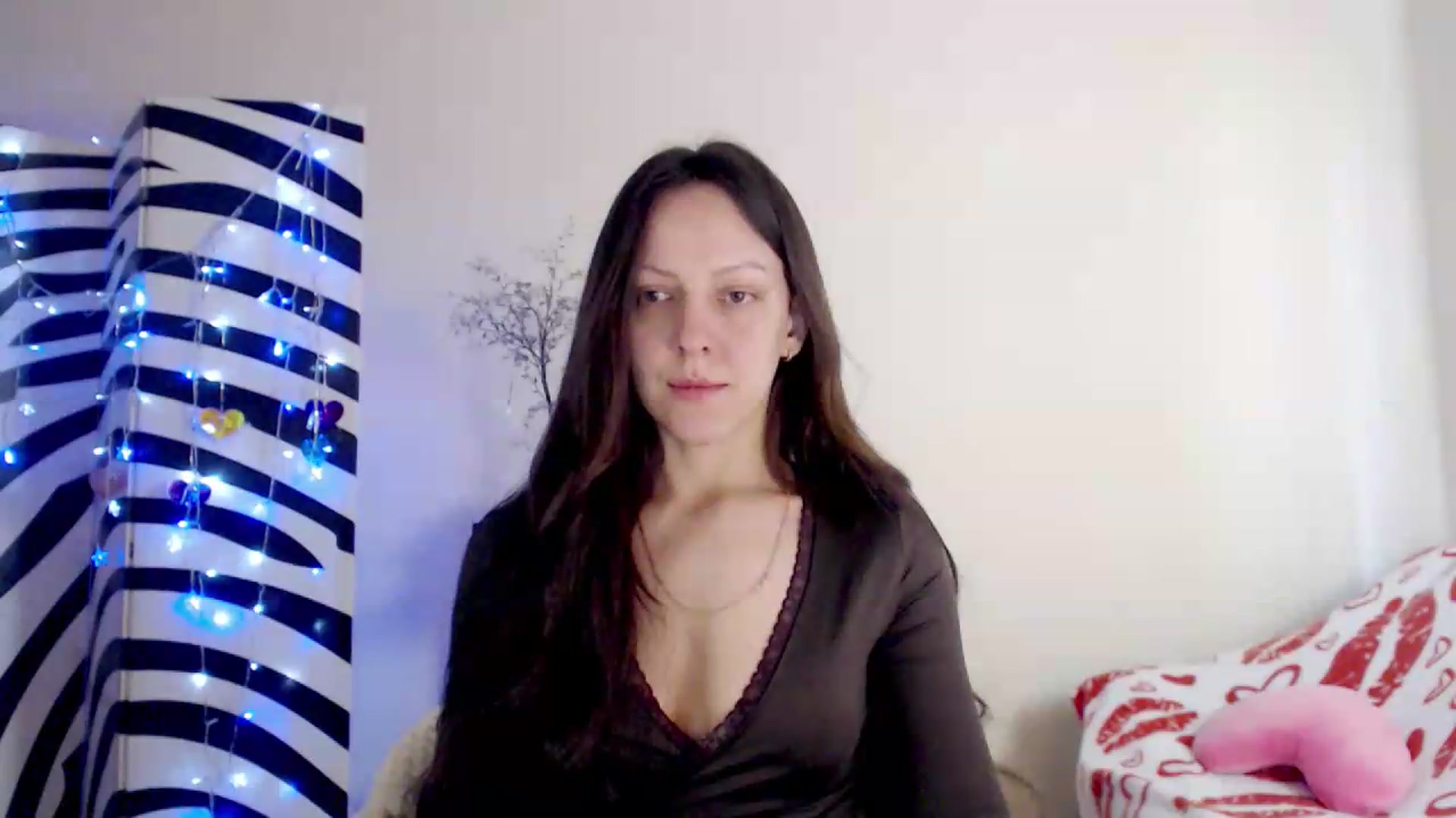 Gallery image thumbnail from BareflySi's myfreecams stream on, 05/17/2026, 10:11 image 8 of 20