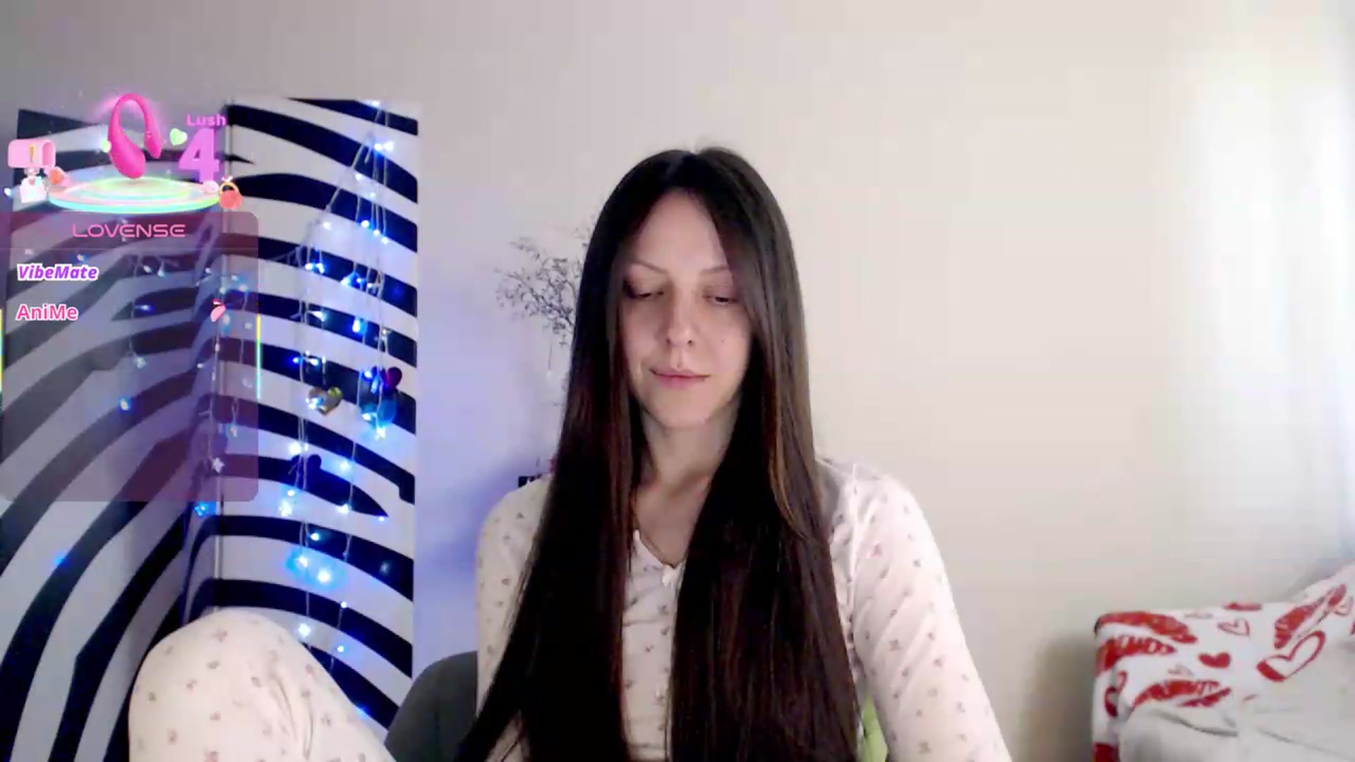 Gallery image thumbnail from BareflySi's myfreecams stream on, 05/19/2026, 10:42 image 14 of 20