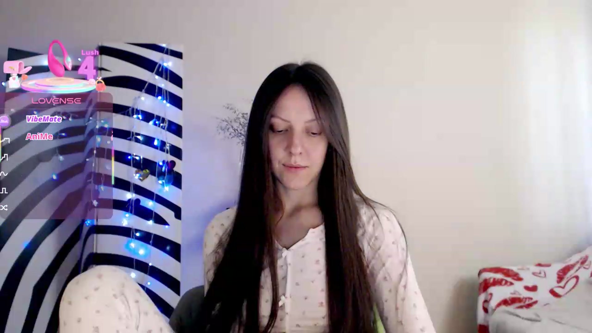 Gallery image thumbnail from BareflySi's myfreecams stream on, 05/19/2026, 10:42 image 3 of 20