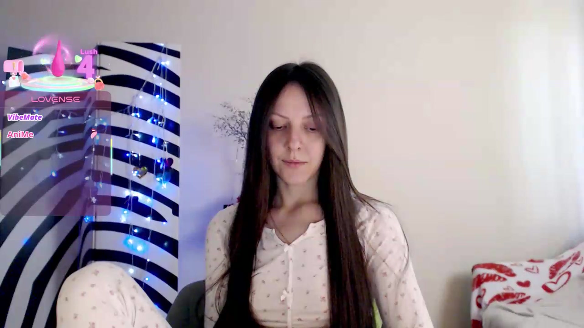 Gallery image thumbnail from BareflySi's myfreecams stream on, 05/19/2026, 10:42 image 5 of 20