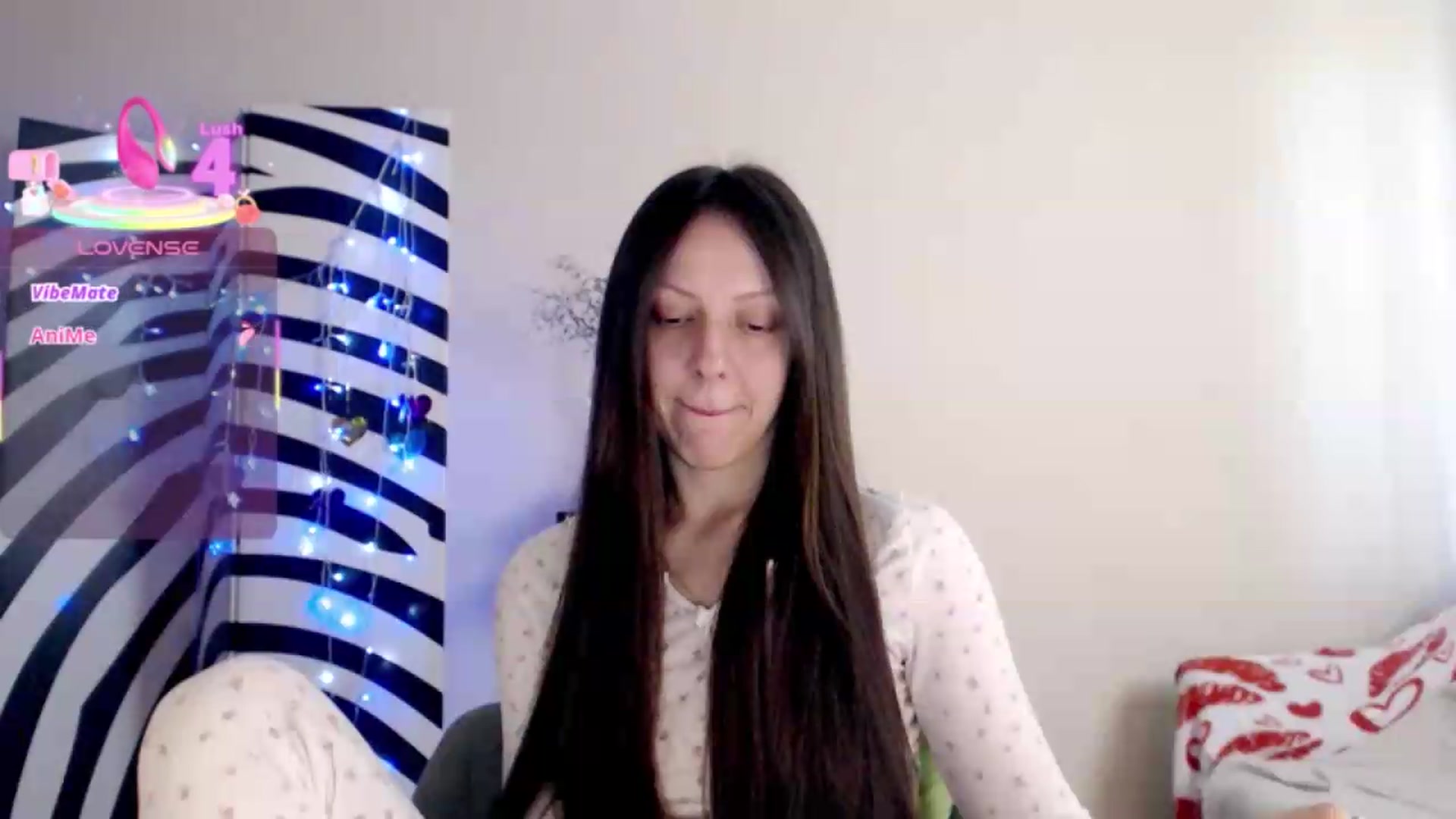 Gallery image thumbnail from BareflySi's myfreecams stream on, 05/19/2026, 10:42 image 16 of 20