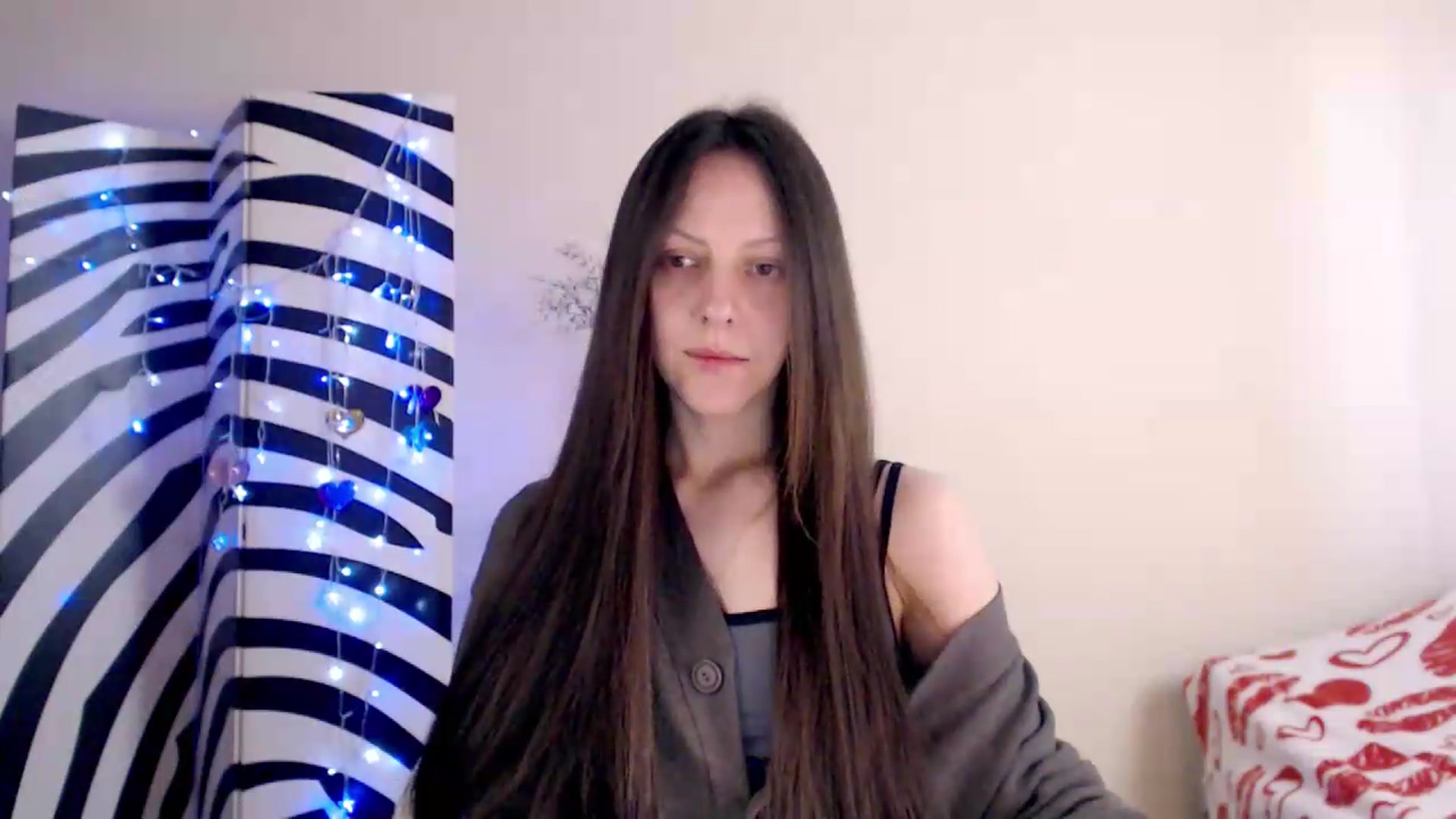 Gallery image thumbnail from BareflySi's myfreecams stream on, 05/20/2026, 09:40 image 15 of 20