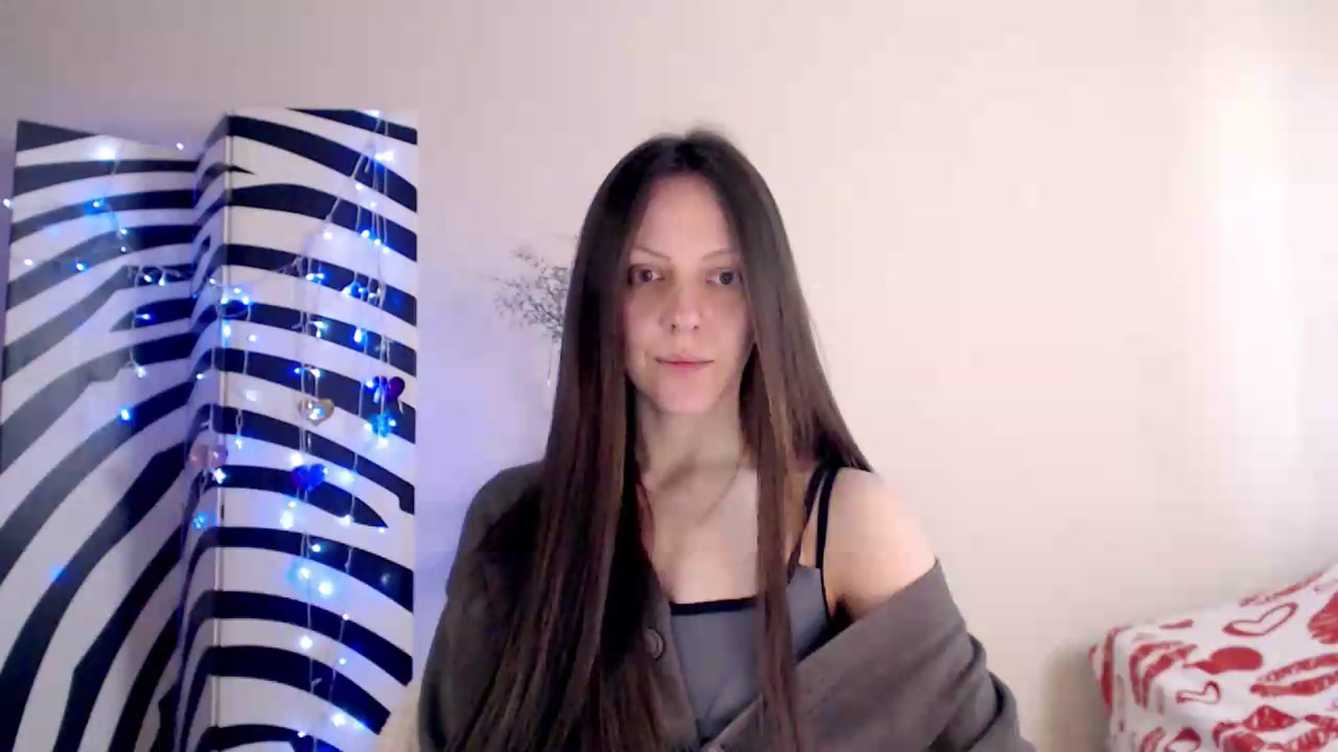 Gallery image thumbnail from BareflySi's myfreecams stream on, 05/20/2026, 09:40 image 10 of 20