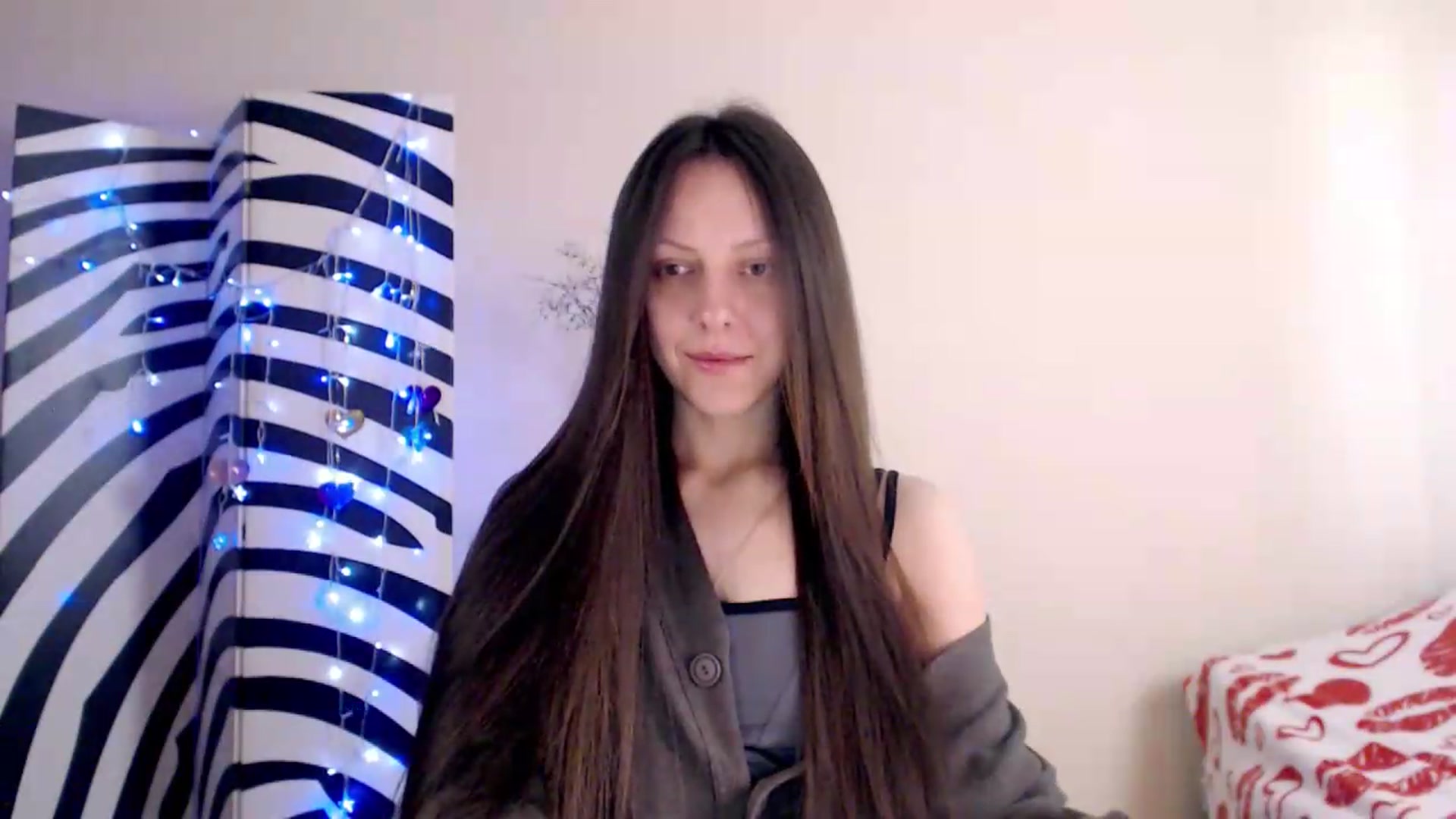 Gallery image thumbnail from BareflySi's myfreecams stream on, 05/20/2026, 09:40 image 14 of 20