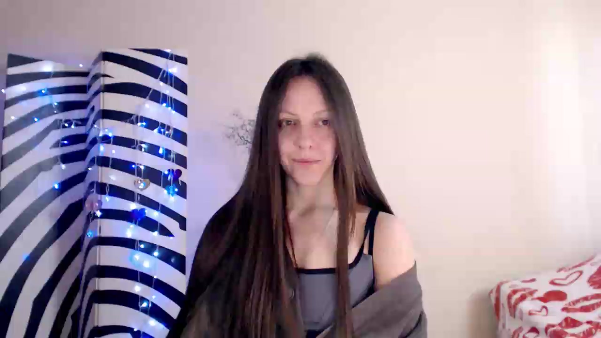 Gallery image thumbnail from BareflySi's myfreecams stream on, 05/20/2026, 09:40 image 1 of 20