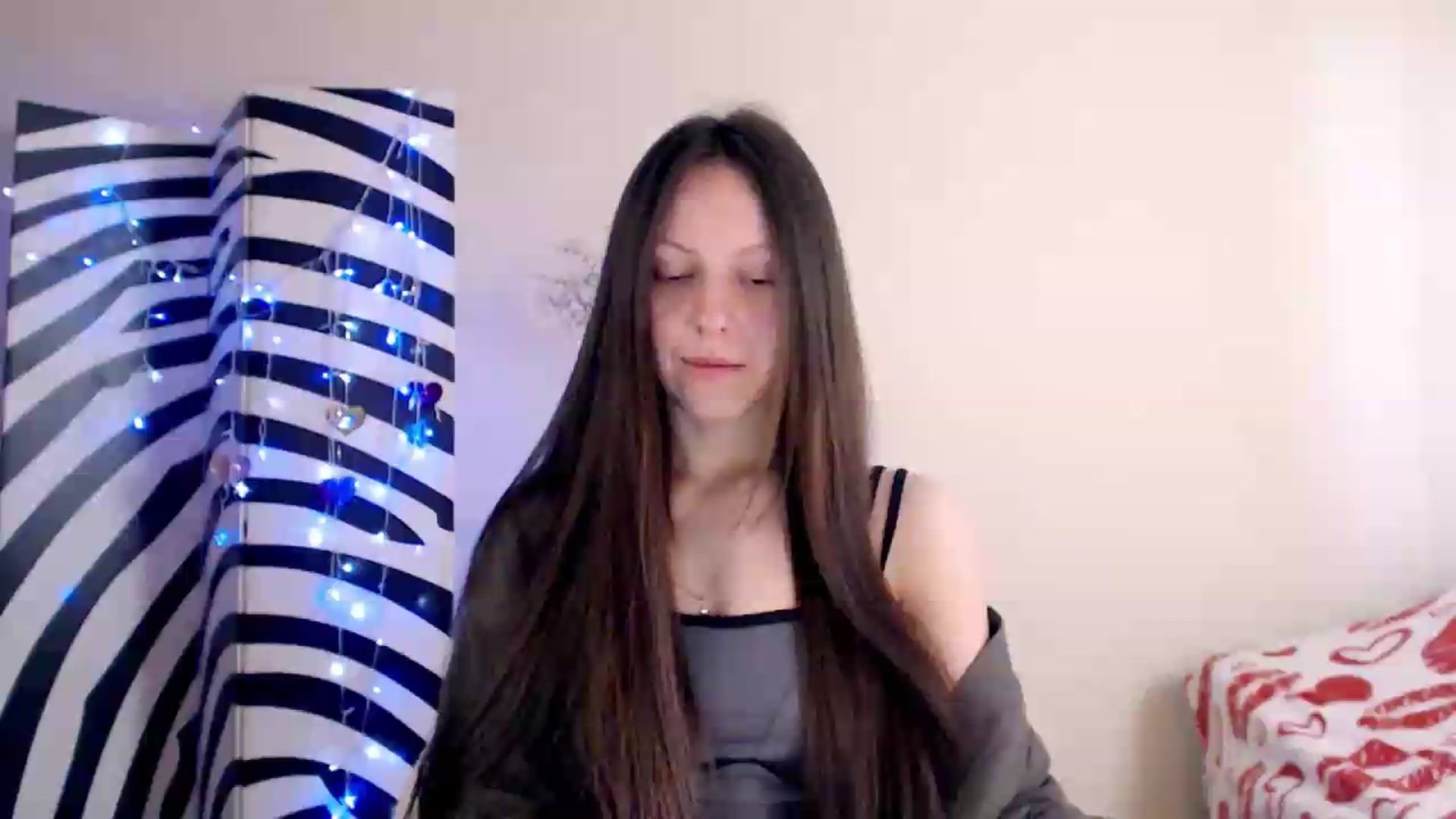 Gallery image thumbnail from BareflySi's myfreecams stream on, 05/20/2026, 09:40 image 19 of 20