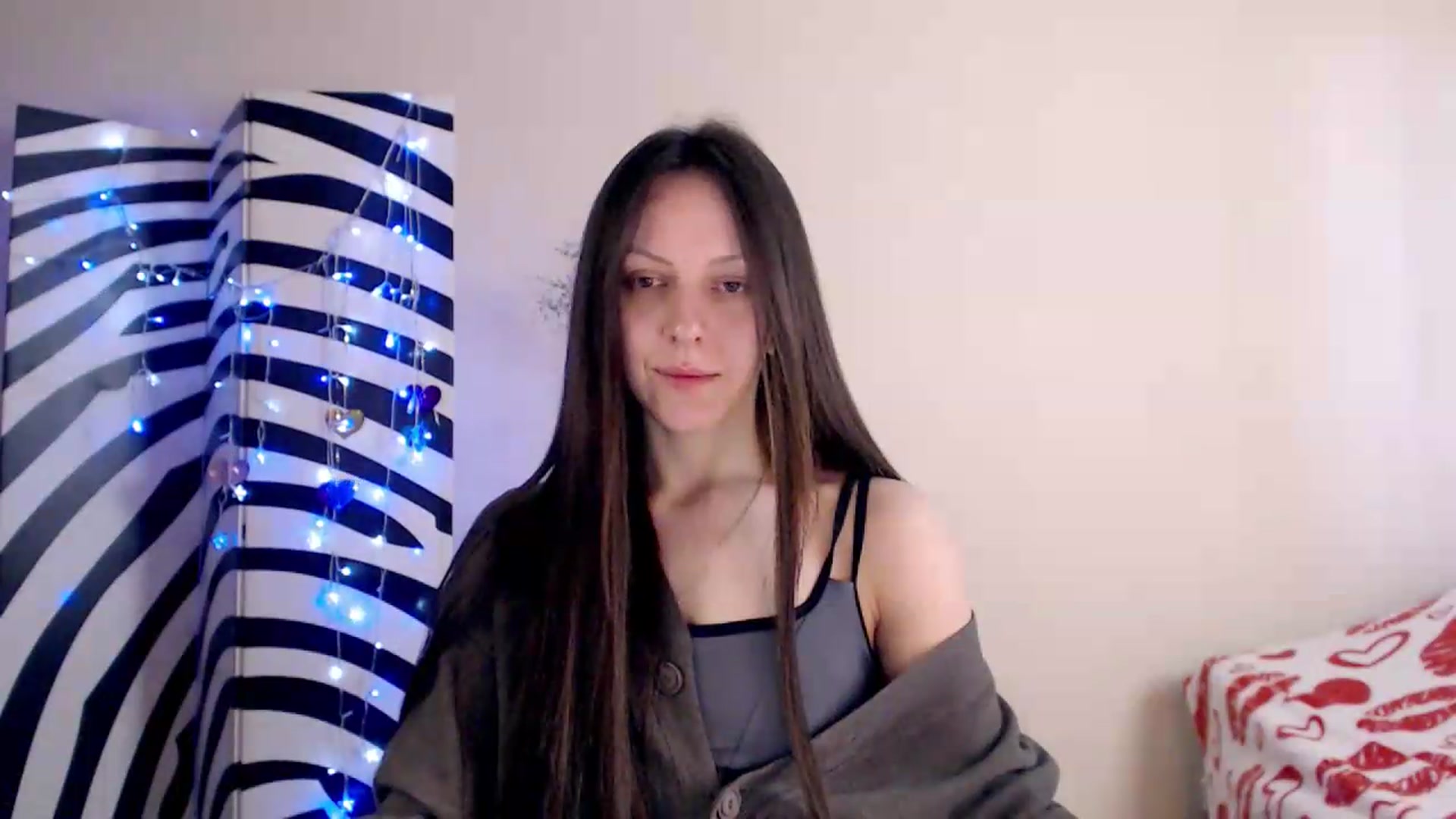 Gallery image thumbnail from BareflySi's myfreecams stream on, 05/20/2026, 09:40 image 12 of 20