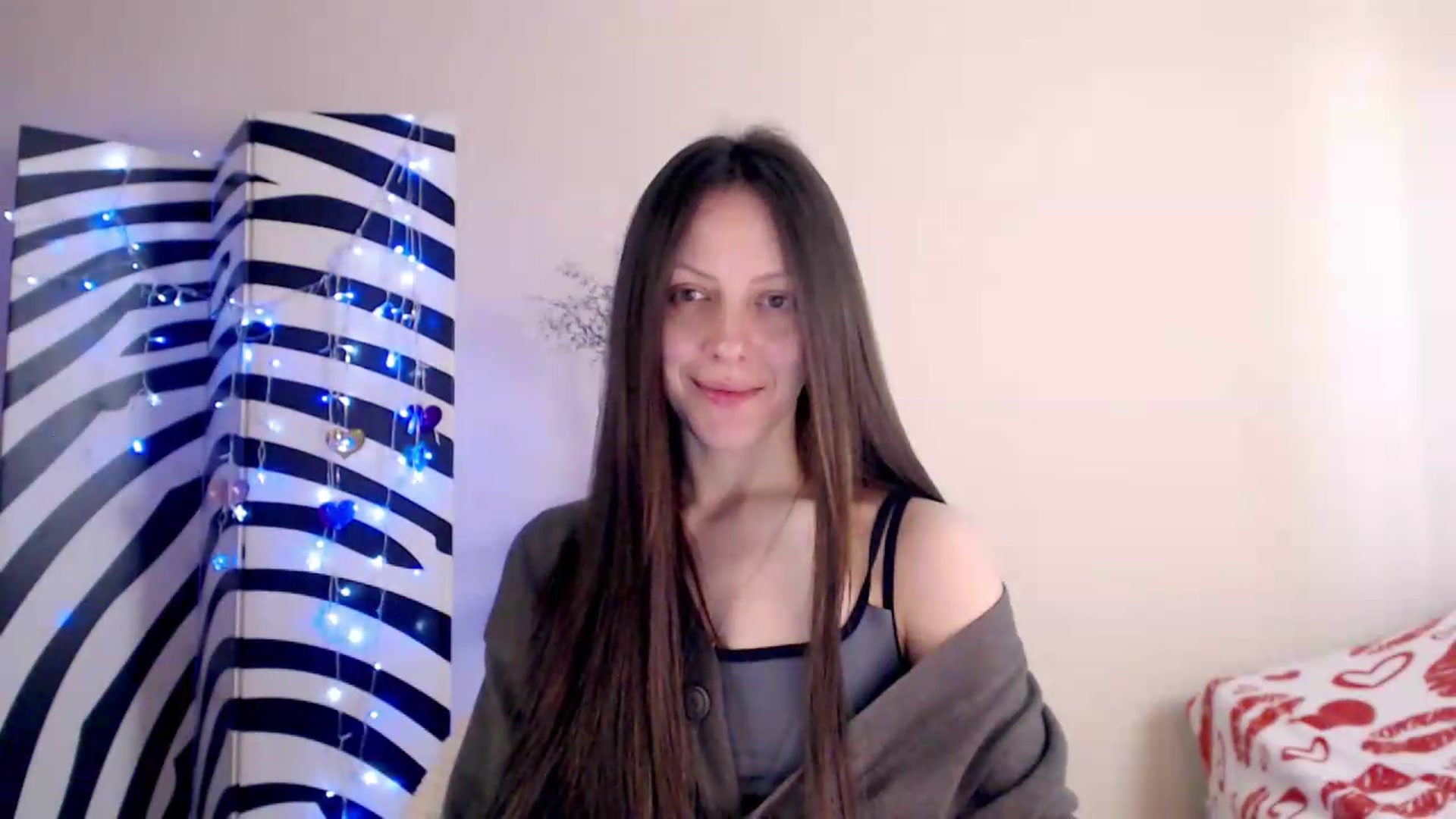 Gallery image thumbnail from BareflySi's myfreecams stream on, 05/20/2026, 09:40 image 4 of 20