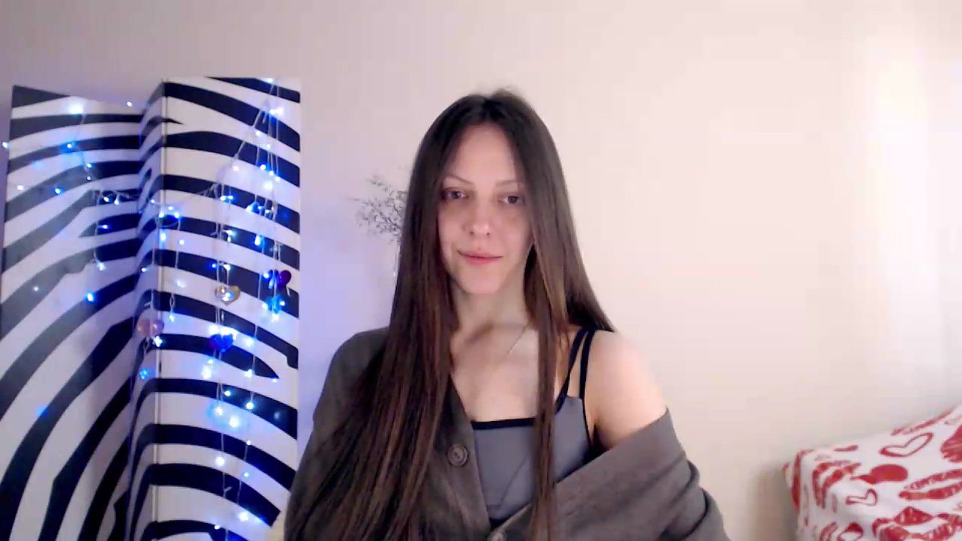 Gallery image thumbnail from BareflySi's myfreecams stream on, 05/20/2026, 09:40 image 9 of 20
