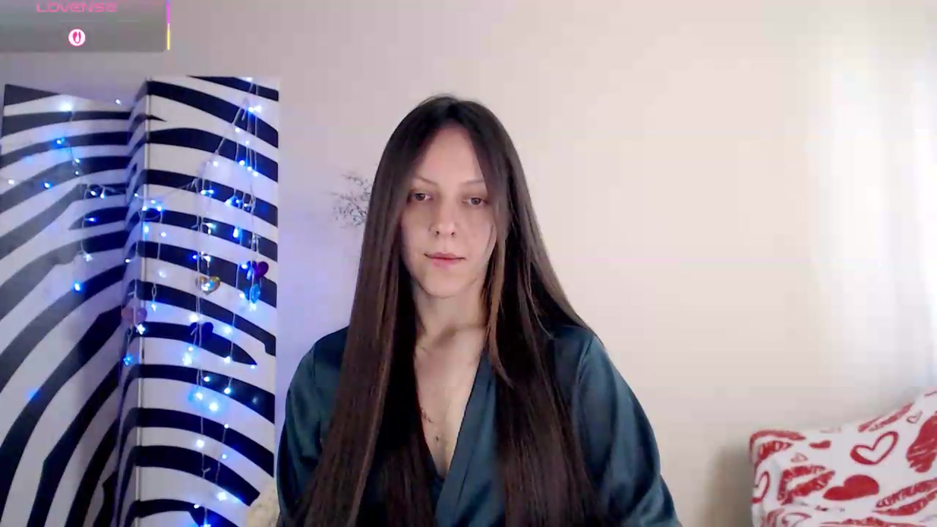 Gallery image thumbnail from BareflySi's myfreecams stream on, 05/21/2026, 09:17 image 14 of 20