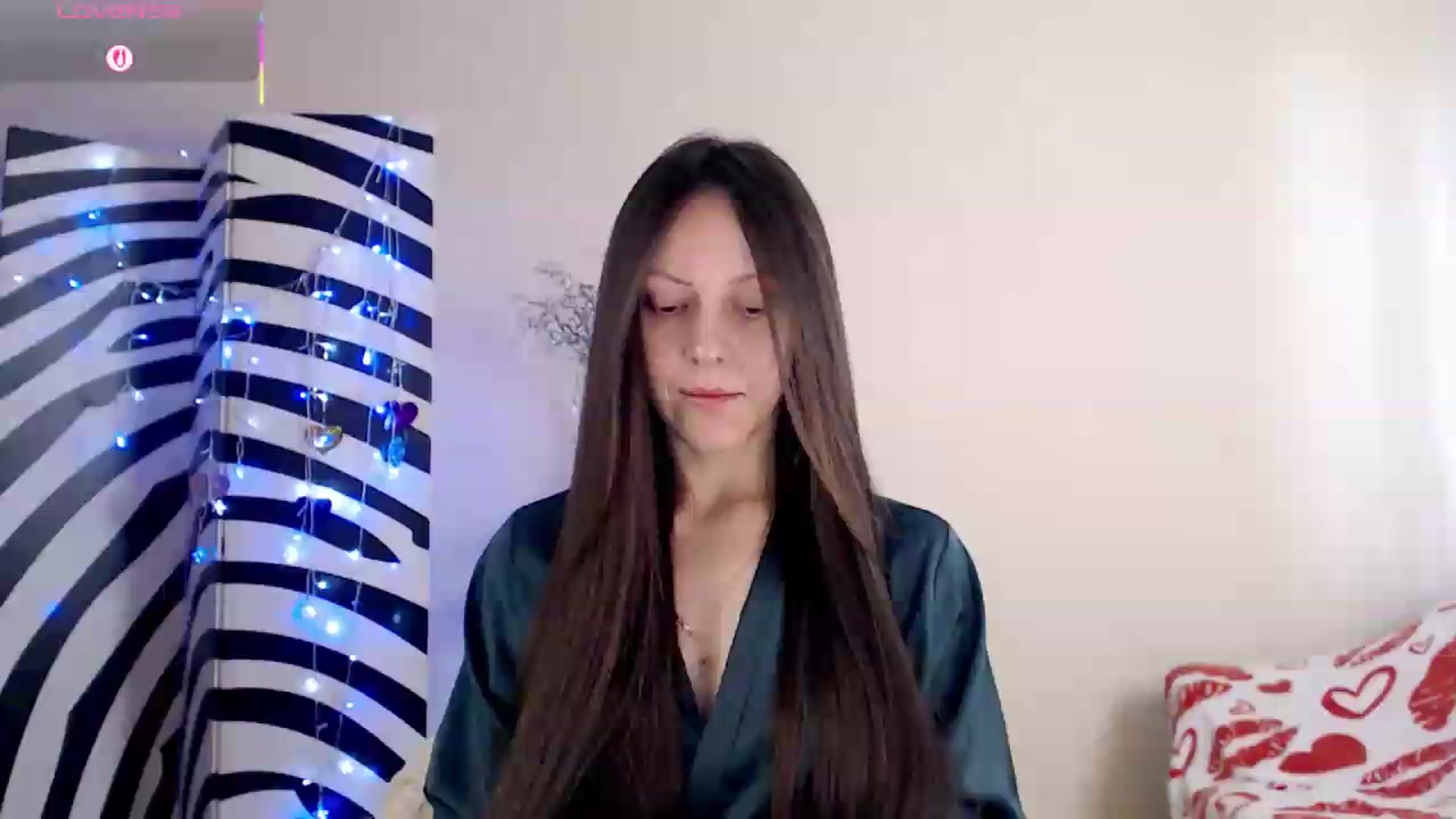 Gallery image thumbnail from BareflySi's myfreecams stream on, 05/21/2026, 09:17 image 1 of 20