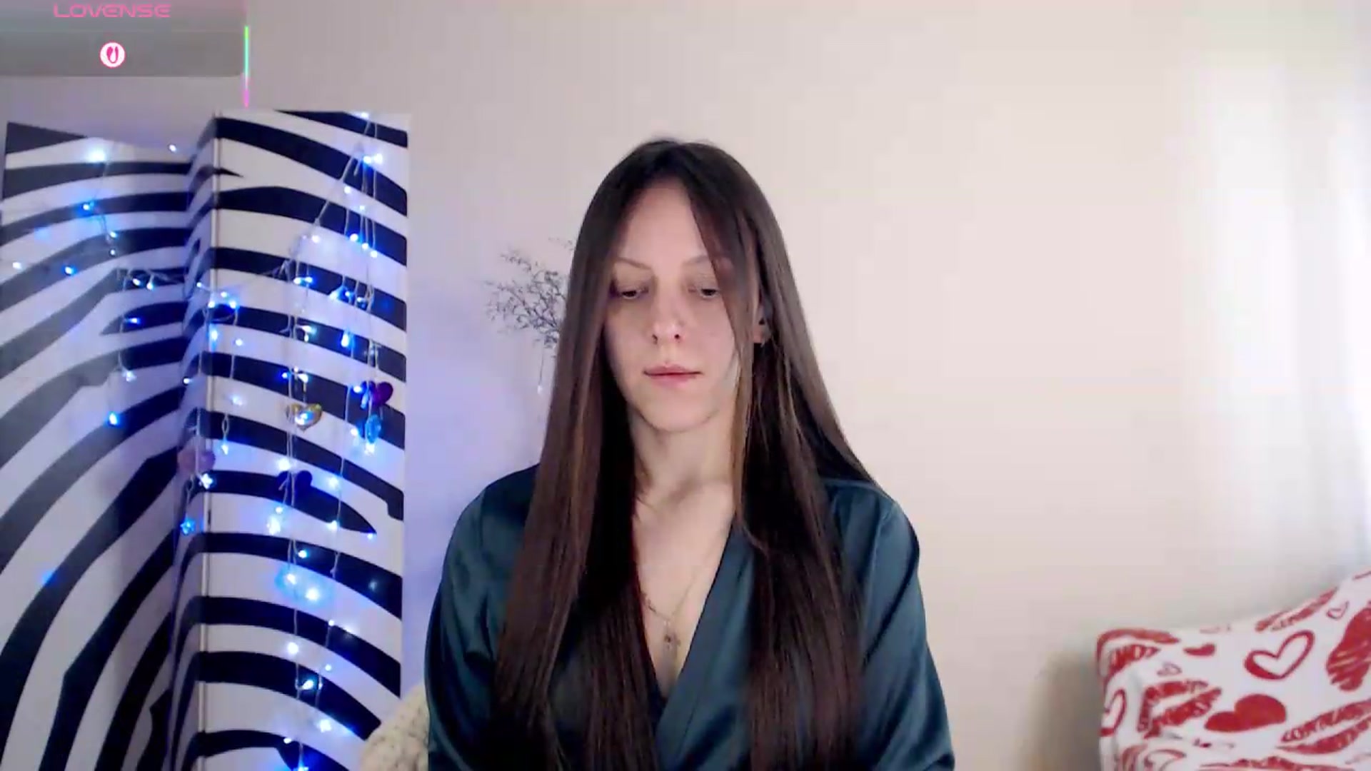 Gallery image thumbnail from BareflySi's myfreecams stream on, 05/21/2026, 09:17 image 17 of 20