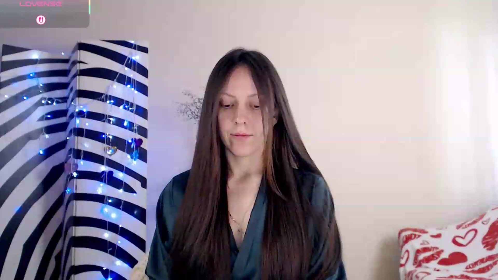 Gallery image thumbnail from BareflySi's myfreecams stream on, 05/21/2026, 09:17 image 6 of 20