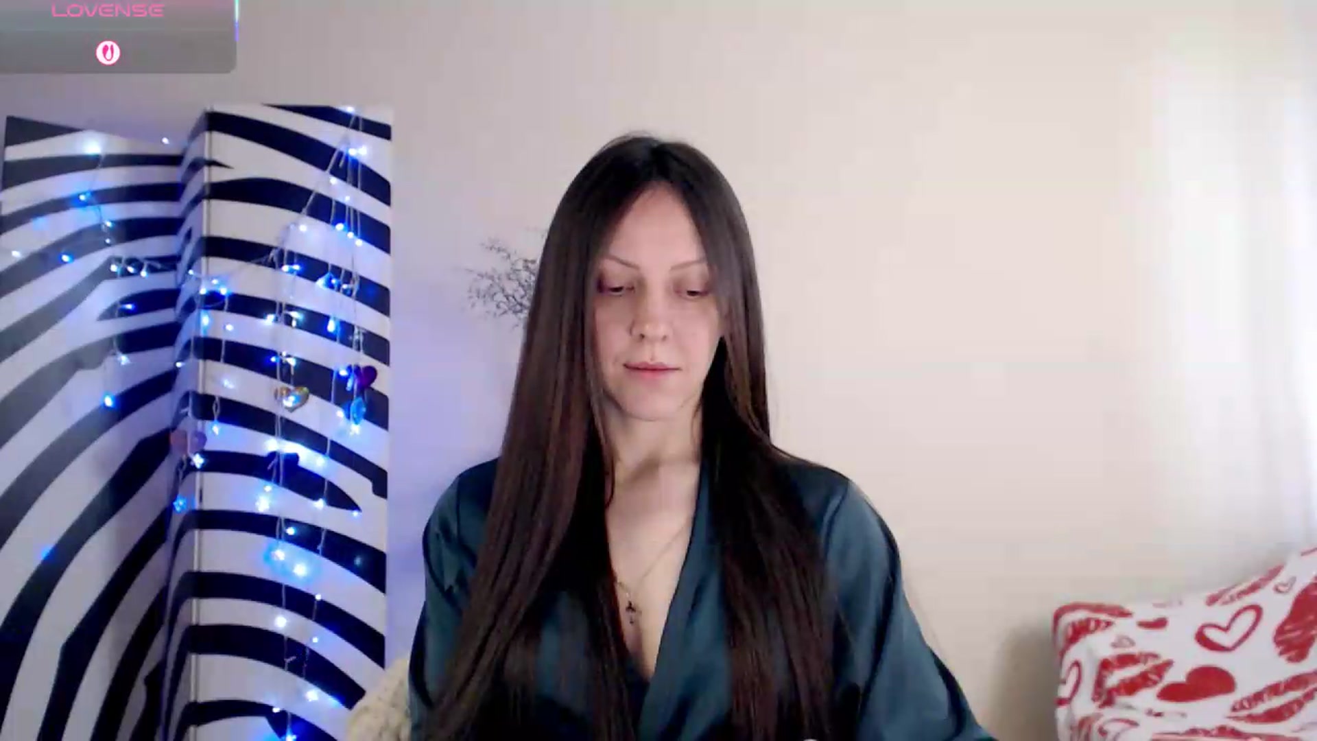 Gallery image thumbnail from BareflySi's myfreecams stream on, 05/21/2026, 09:49 image 11 of 20