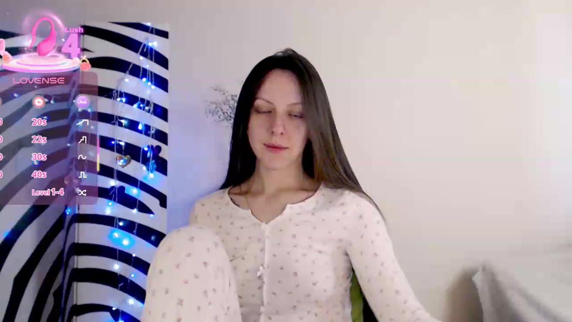 Gallery image thumbnail from BareflySi's myfreecams stream on, 05/26/2026, 09:46 image 12 of 20