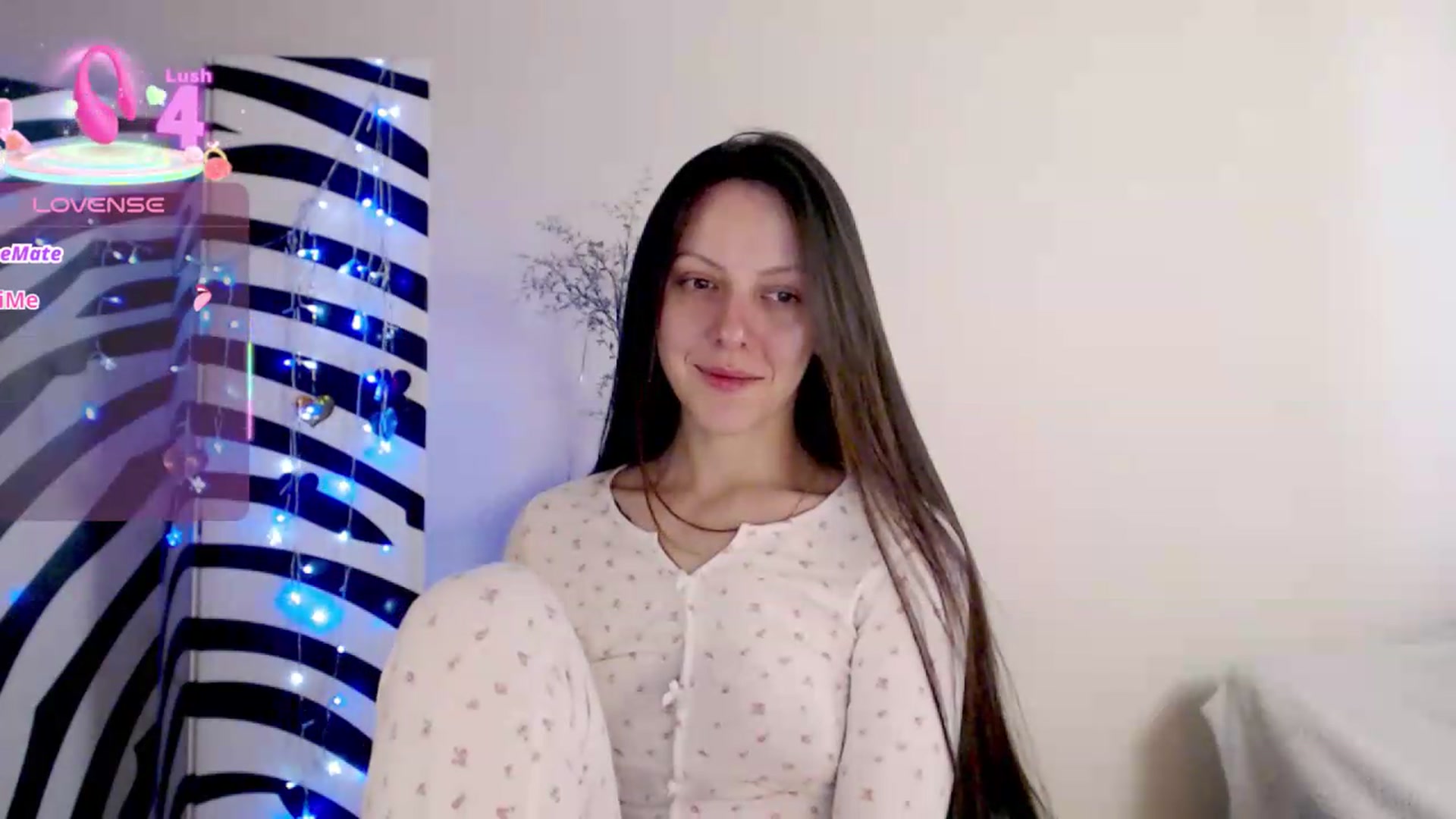 Gallery image thumbnail from BareflySi's myfreecams stream on, 05/26/2026, 09:46 image 14 of 20