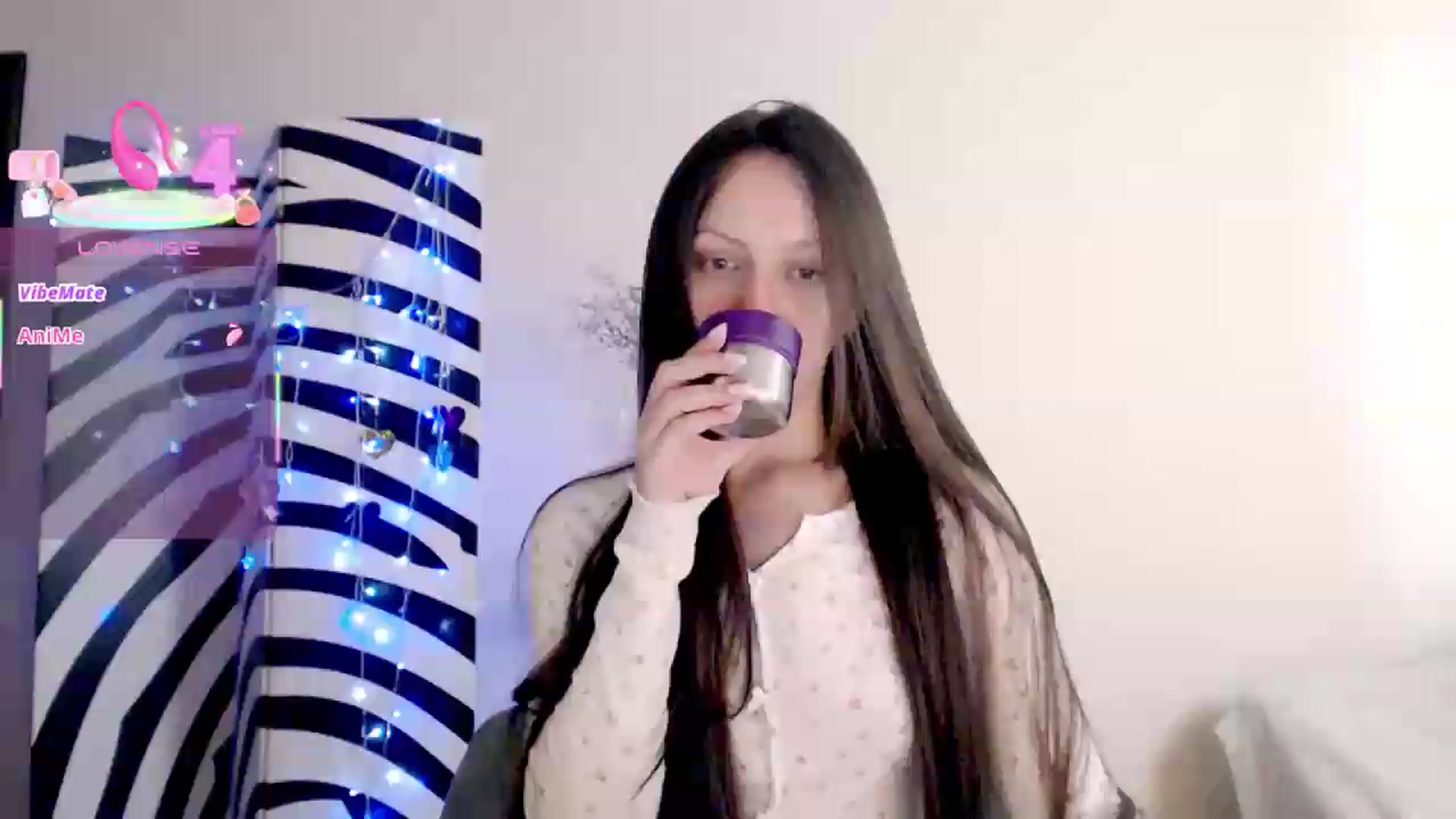 Gallery image thumbnail from BareflySi's myfreecams stream on, 05/26/2026, 12:15 image 1 of 20