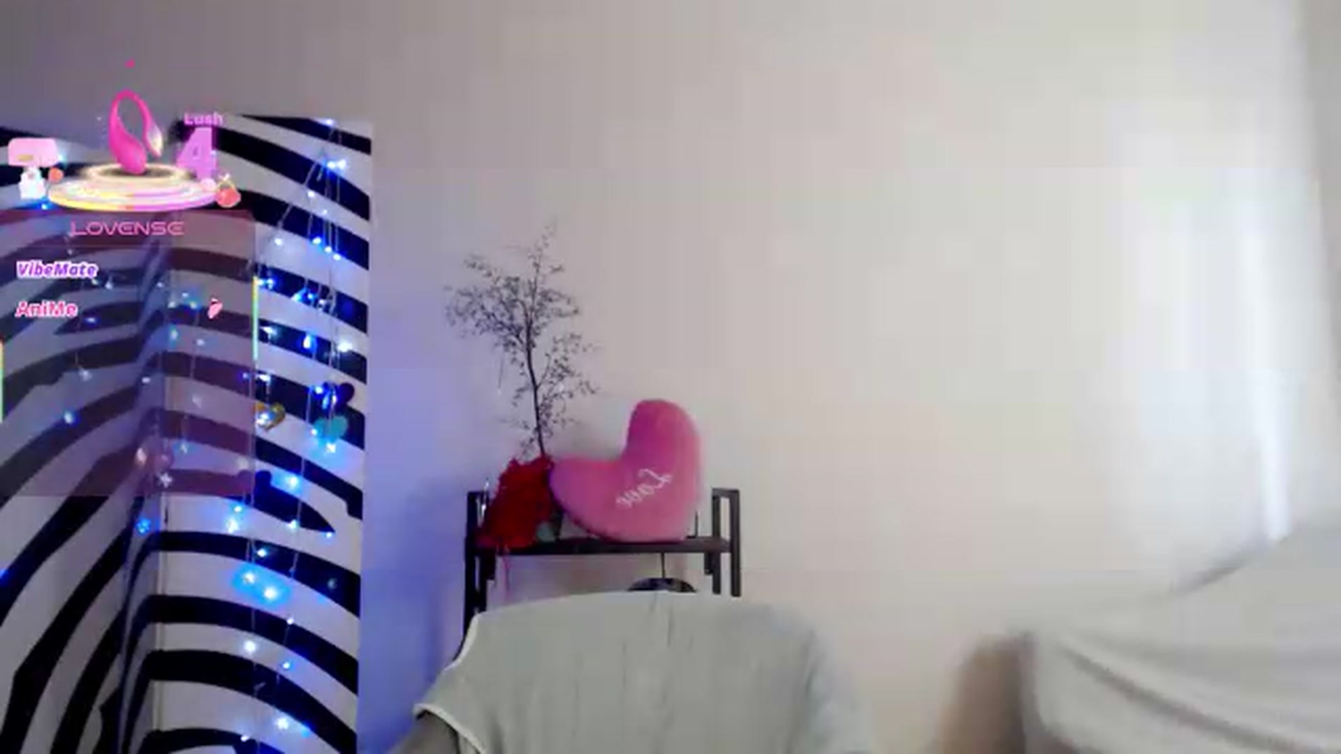 Gallery image thumbnail from BareflySi's myfreecams stream on, 05/27/2026, 09:52 image 12 of 20