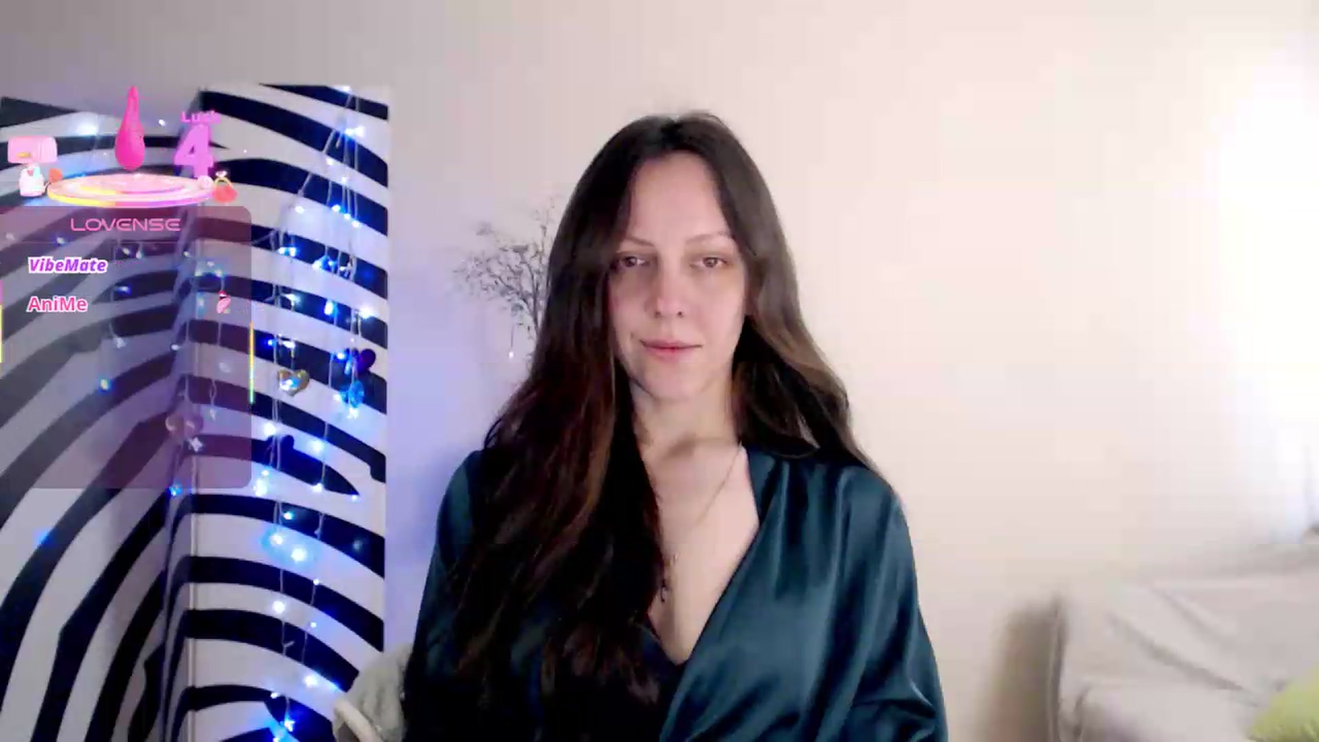 Gallery image thumbnail from BareflySi's myfreecams stream on, 06/04/2026, 09:30 image 17 of 20