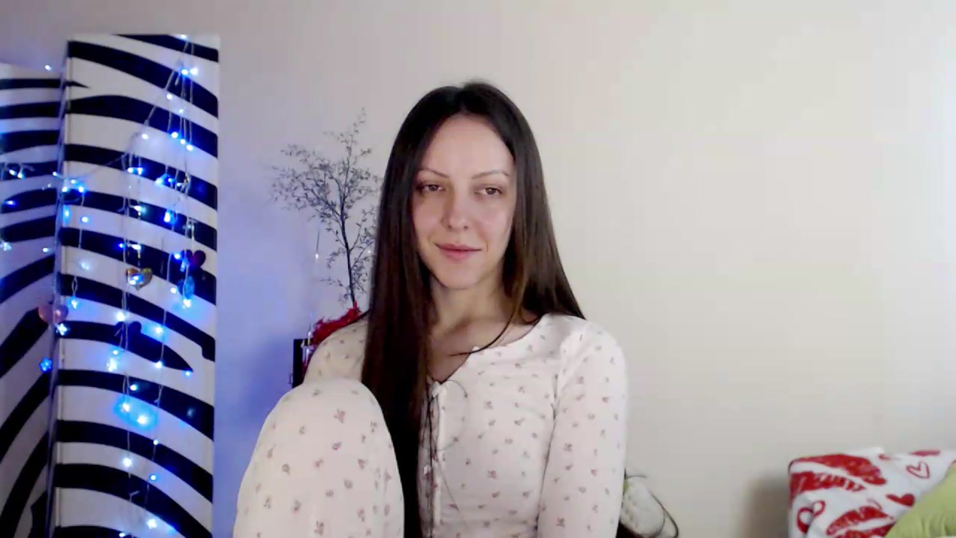 Gallery image thumbnail from BareflySi's myfreecams stream on, 06/05/2026, 10:09 image 12 of 20