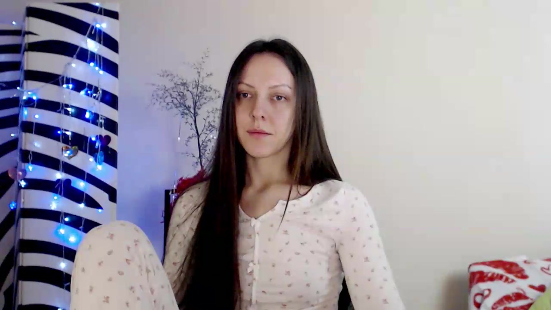 Gallery image thumbnail from BareflySi's myfreecams stream on, 06/05/2026, 10:09 image 18 of 20