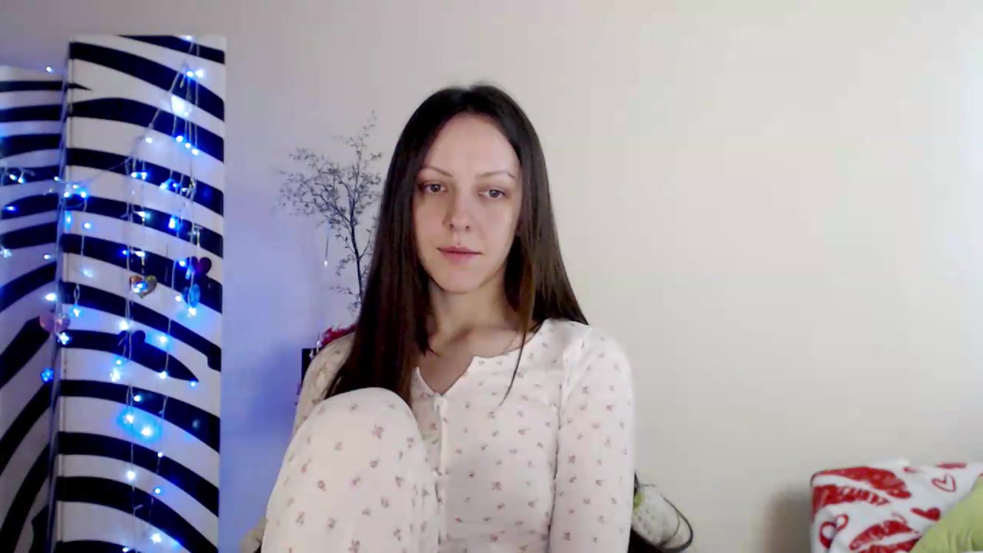 Gallery image thumbnail from BareflySi's myfreecams stream on, 06/05/2026, 10:09 image 11 of 20