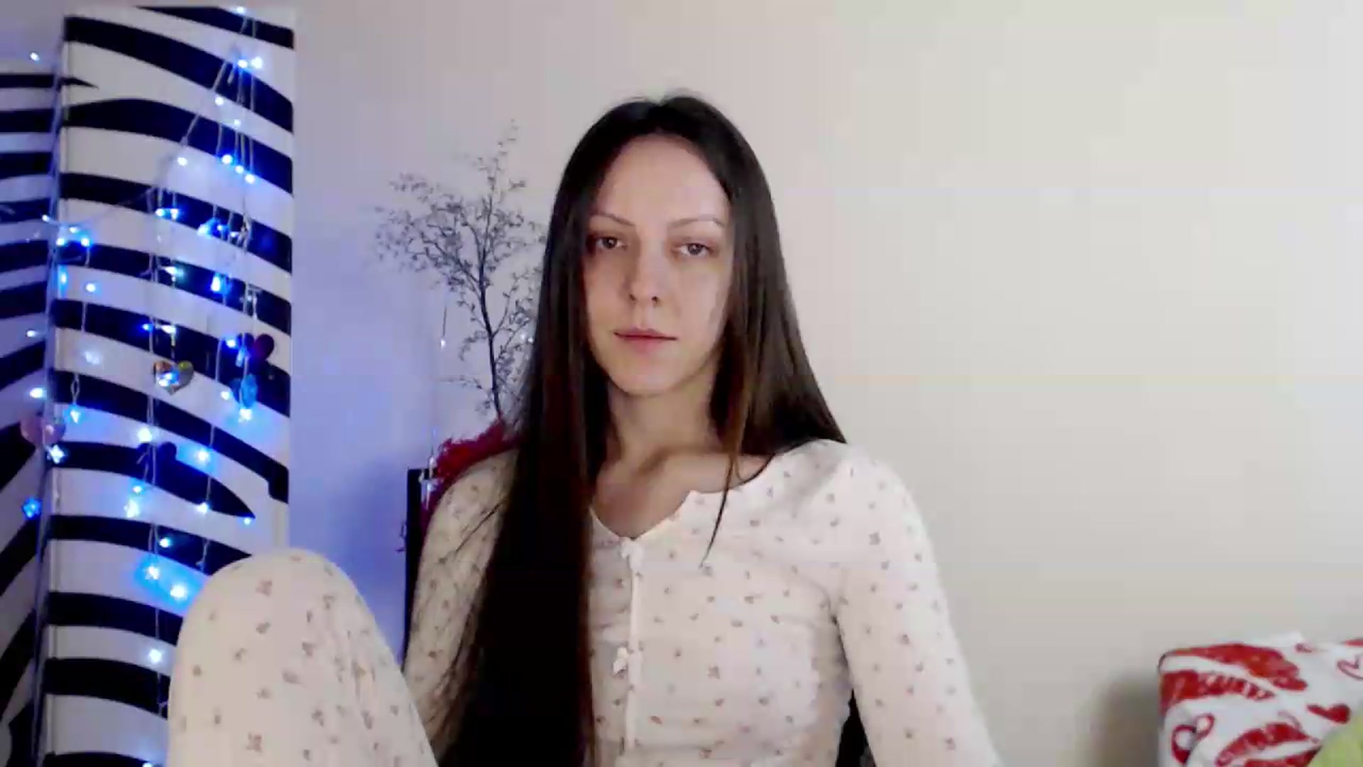 Gallery image thumbnail from BareflySi's myfreecams stream on, 06/05/2026, 10:09 image 19 of 20