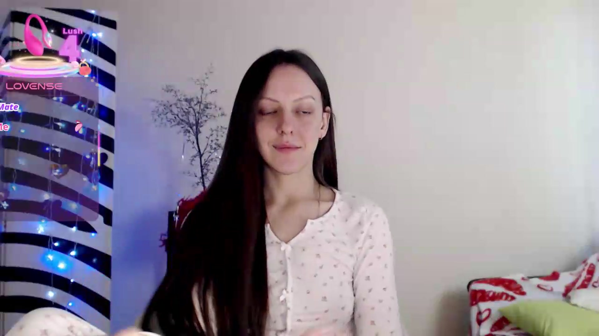 Gallery image thumbnail from BareflySi's myfreecams stream on, 06/06/2026, 09:48 image 2 of 20