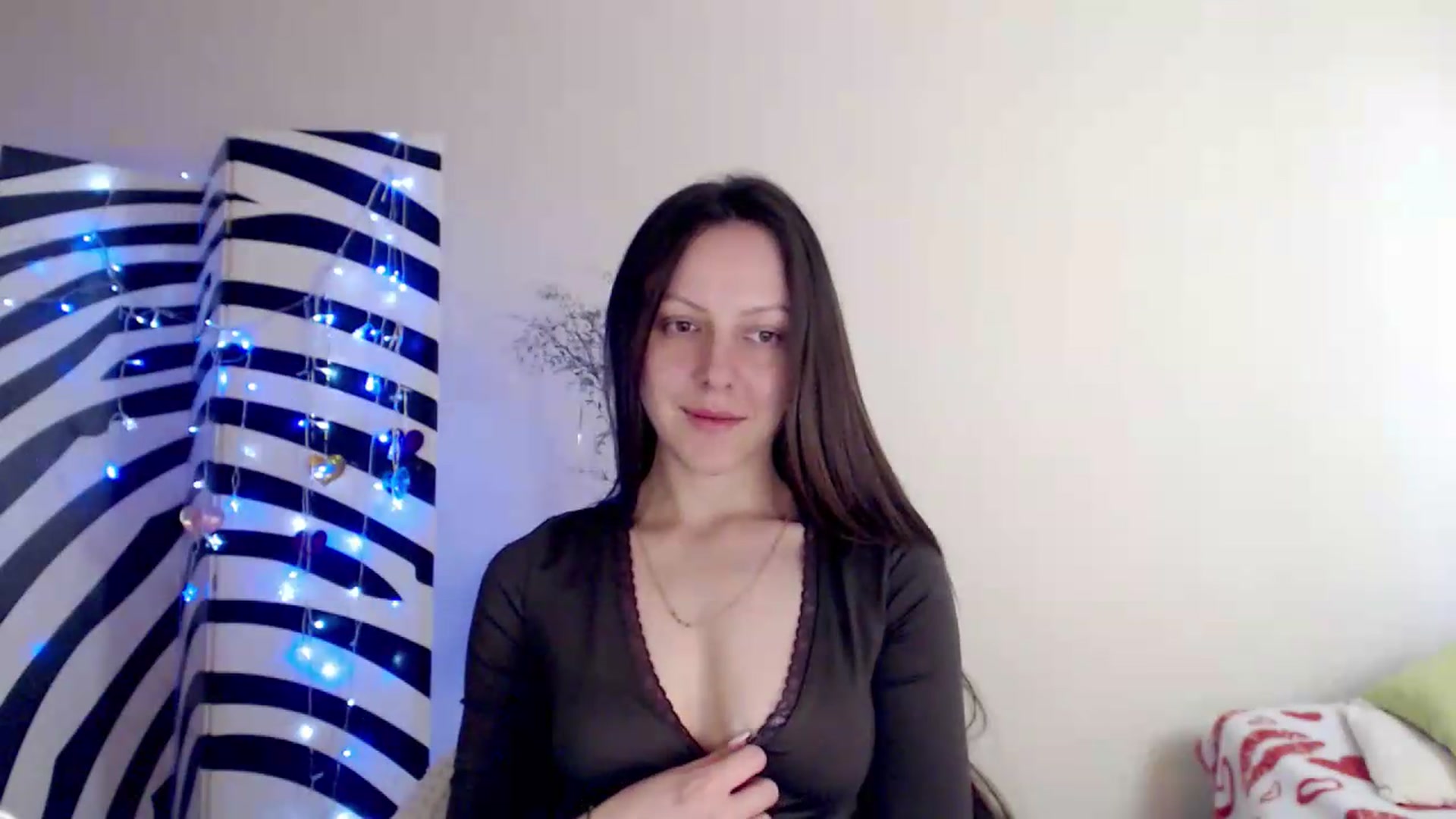 Gallery image thumbnail from BareflySi's myfreecams stream on, 06/10/2026, 09:17 image 6 of 20