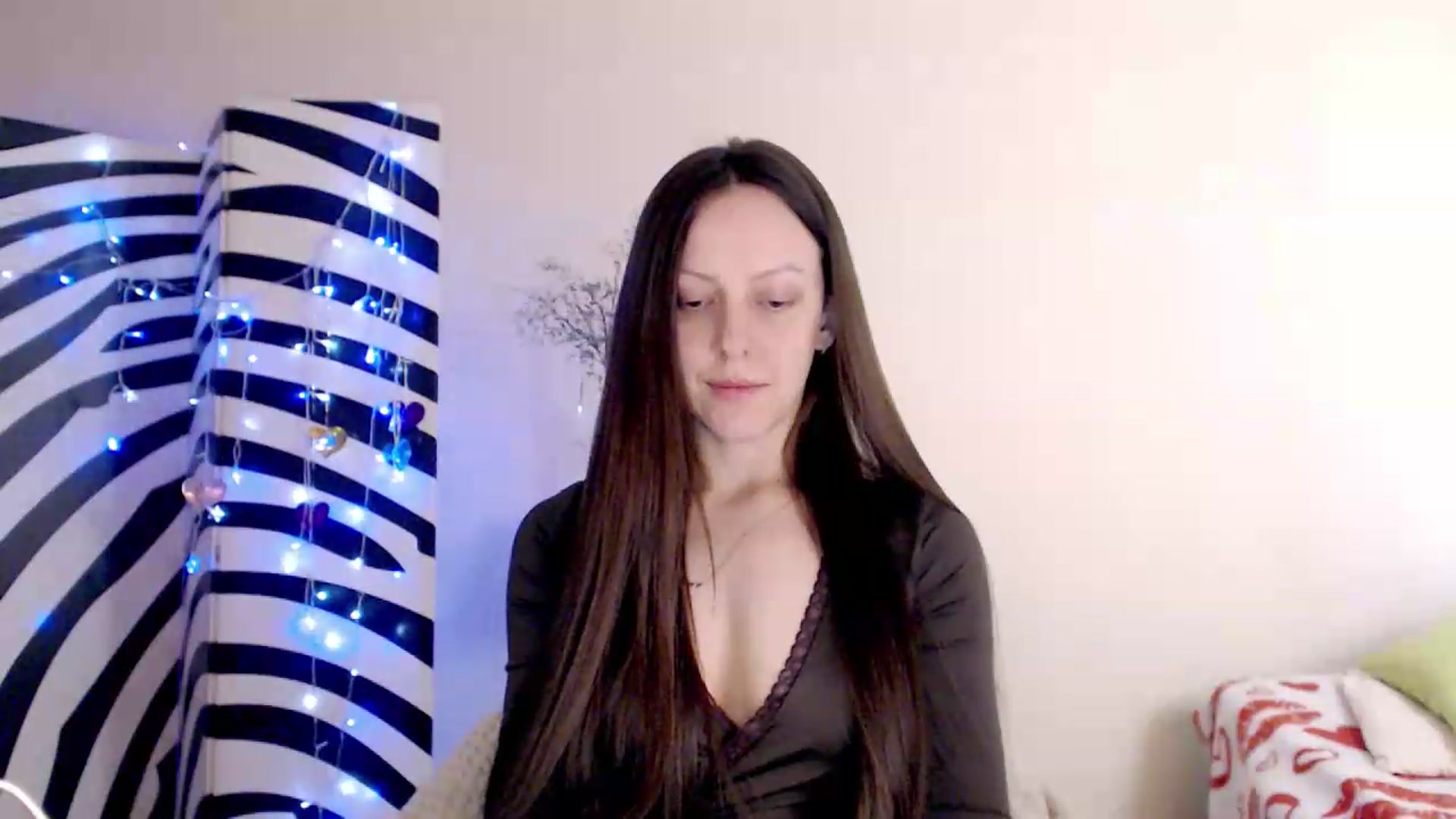 Gallery image thumbnail from BareflySi's myfreecams stream on, 06/10/2026, 09:17 image 15 of 20