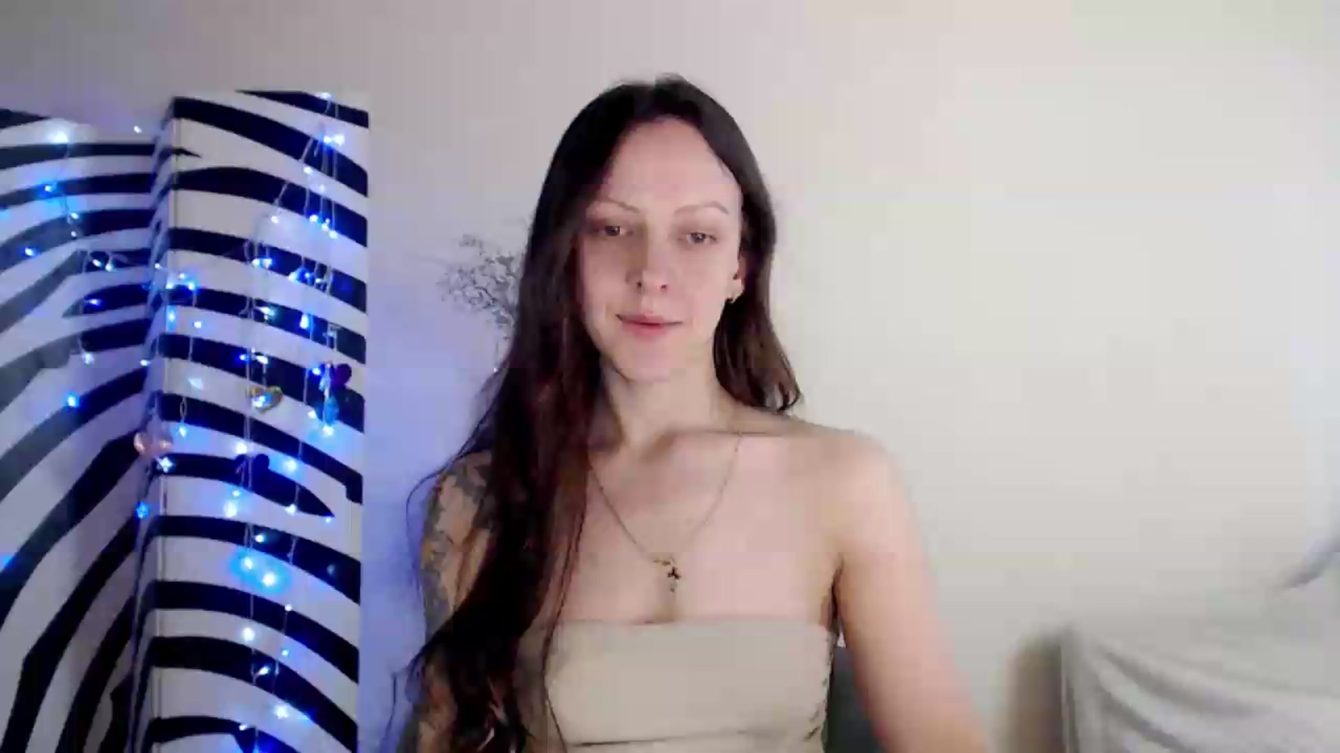 Gallery image thumbnail from BareflySi's myfreecams stream on, 06/13/2026, 08:55 image 19 of 20