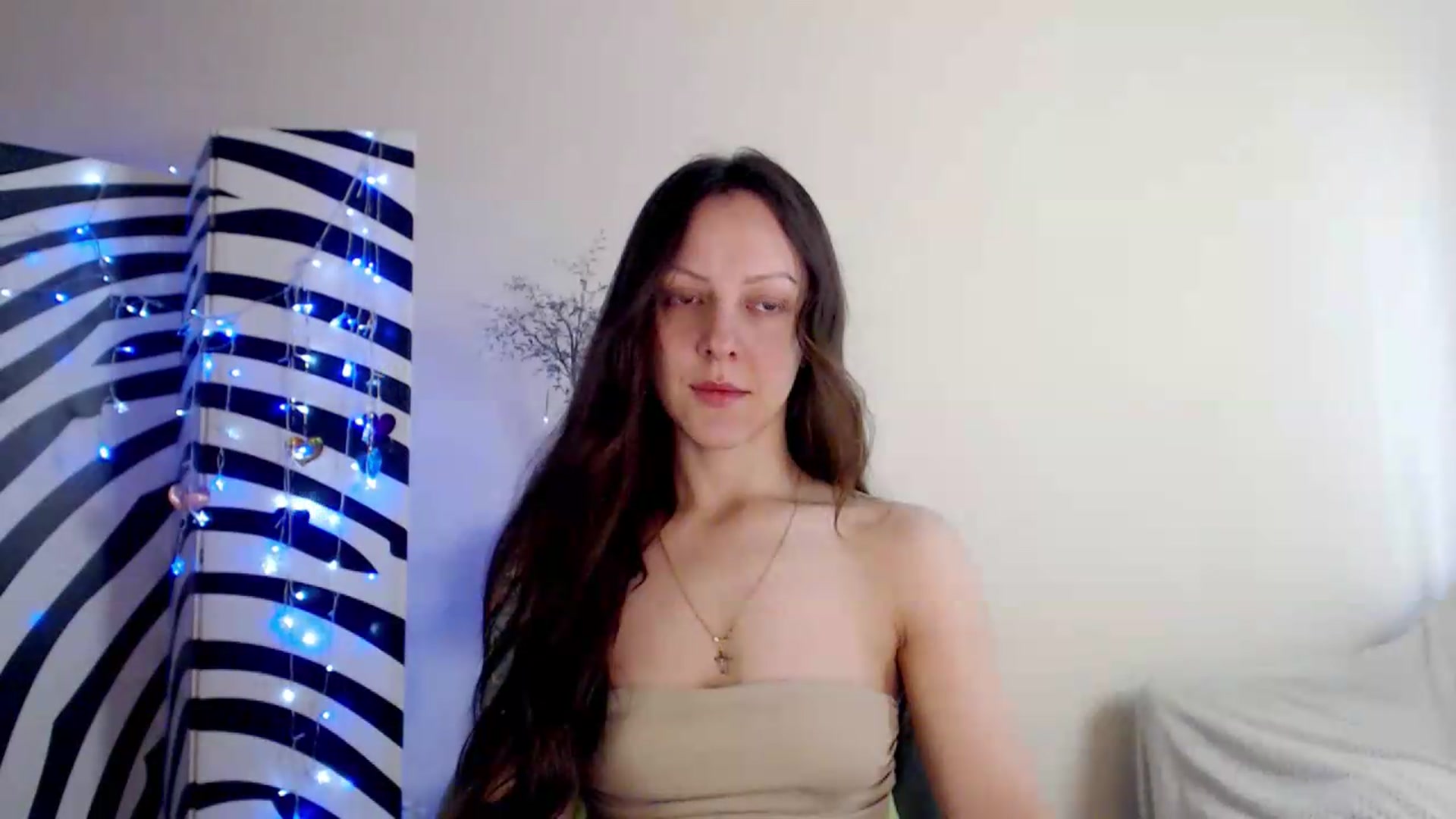 Gallery image thumbnail from BareflySi's myfreecams stream on, 06/13/2026, 08:55 image 3 of 20