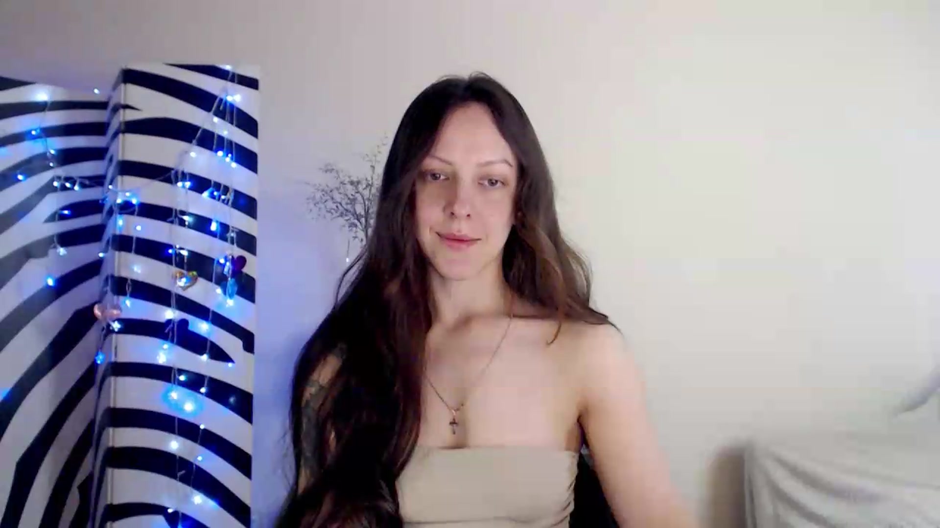 Gallery image thumbnail from BareflySi's myfreecams stream on, 06/13/2026, 08:55 image 18 of 20
