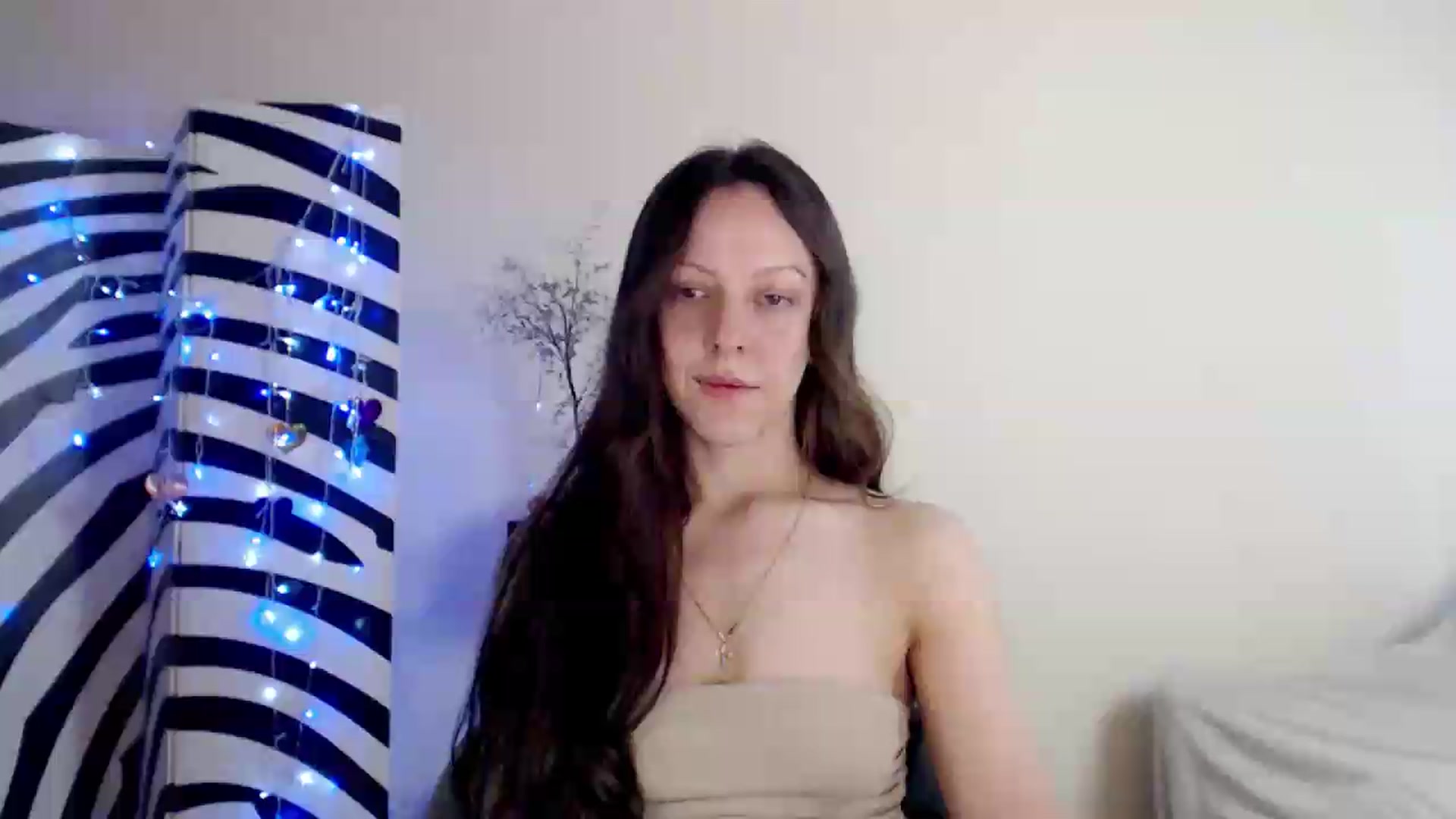 Gallery image thumbnail from BareflySi's myfreecams stream on, 06/13/2026, 08:55 image 11 of 20