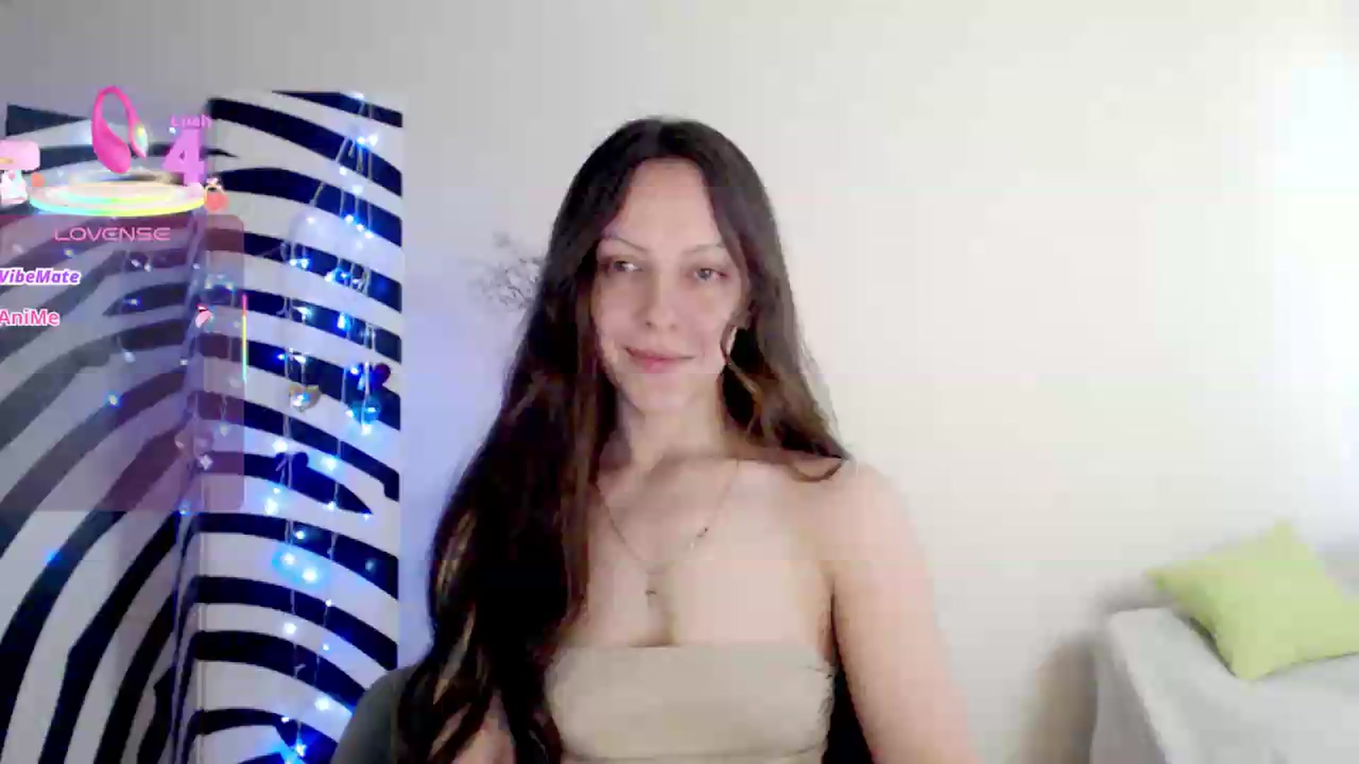Gallery image thumbnail from BareflySi's myfreecams stream on, 06/14/2026, 09:59 image 9 of 20