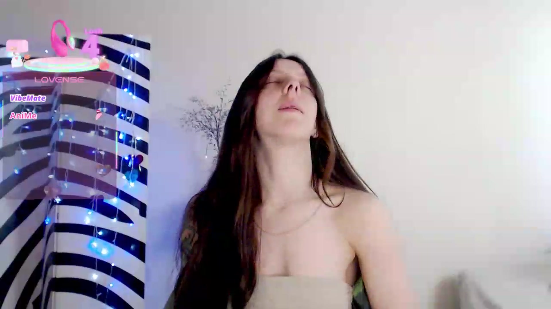 Gallery image thumbnail from BareflySi's myfreecams stream on, 06/15/2026, 10:50 image 8 of 20