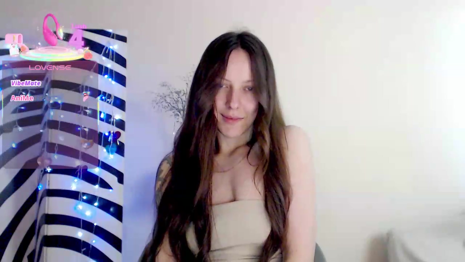 Gallery image thumbnail from BareflySi's myfreecams stream on, 06/15/2026, 10:50 image 17 of 20