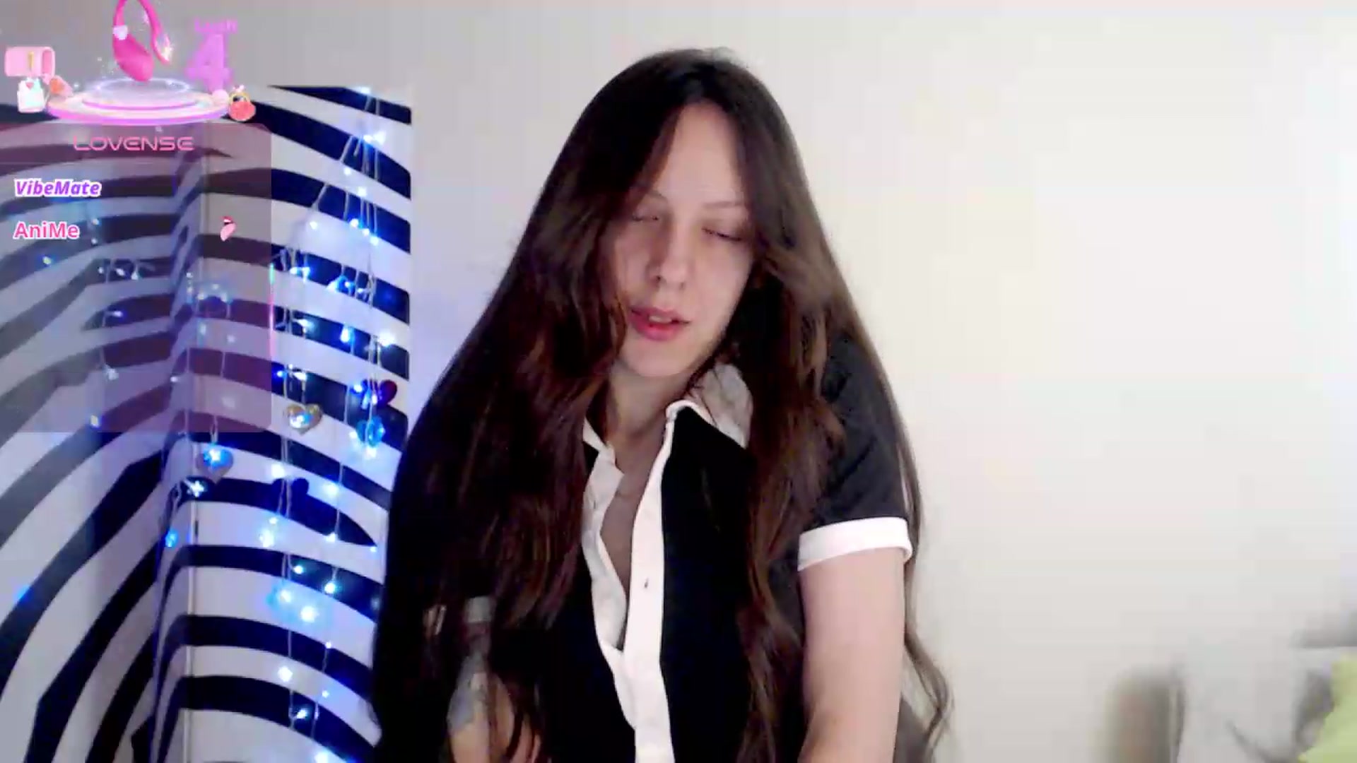 Gallery image thumbnail from BareflySi's myfreecams stream on, 06/20/2026, 09:25 image 10 of 20
