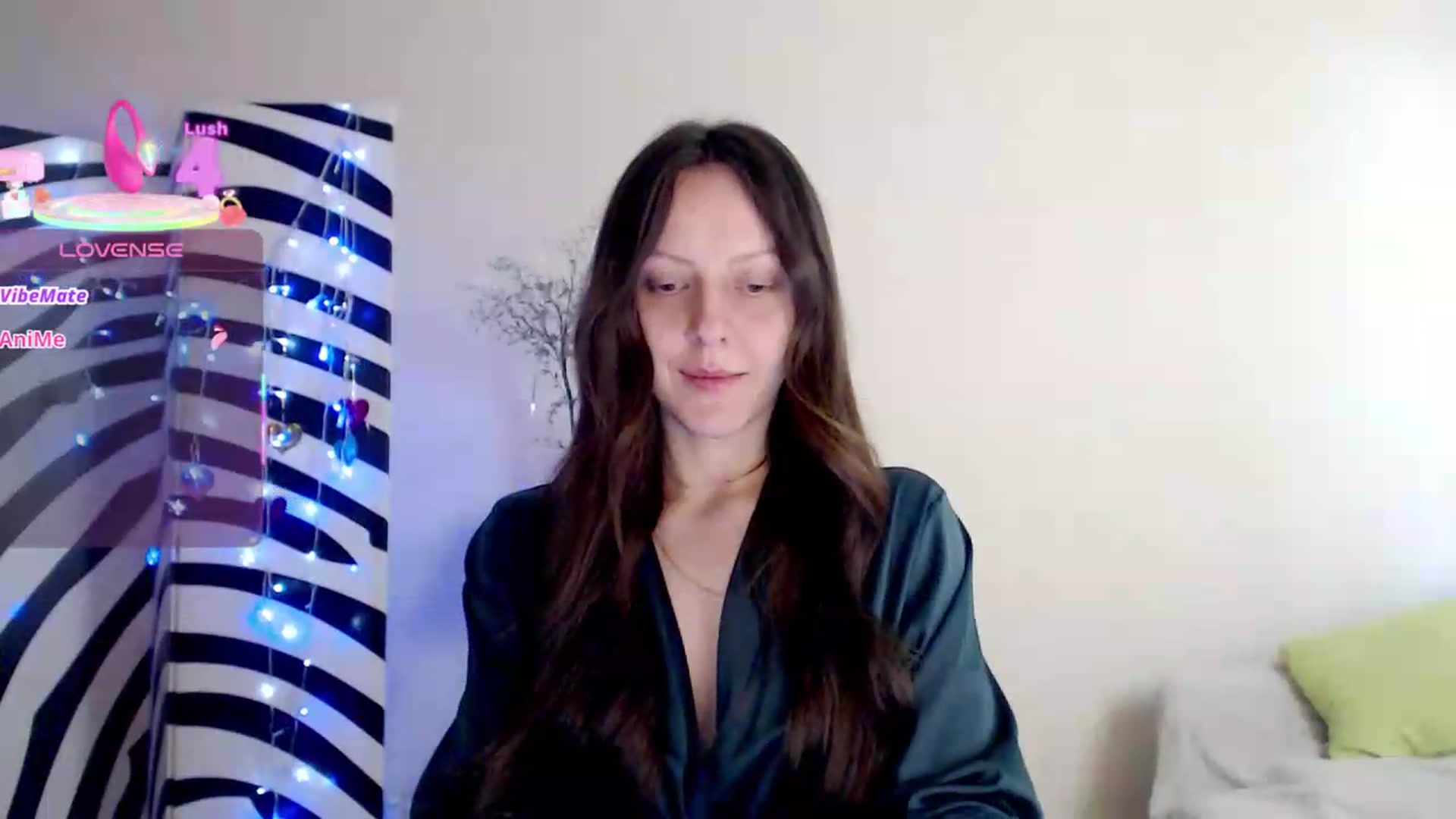 Gallery image thumbnail from BareflySi's myfreecams stream on, 06/27/2026, 10:59 image 8 of 20