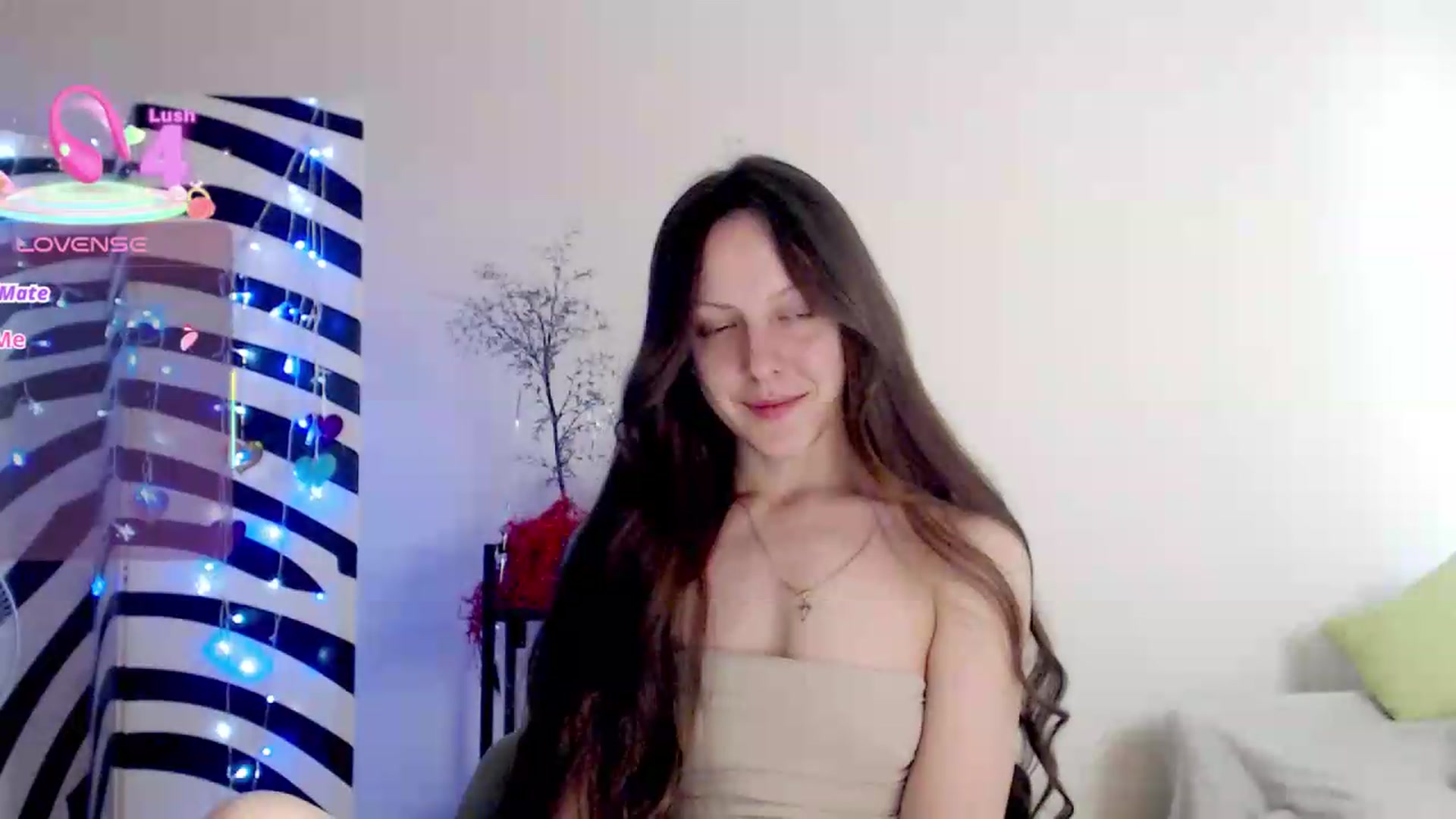 Gallery image thumbnail from BareflySi's myfreecams stream on, 06/28/2026, 11:18 image 3 of 20