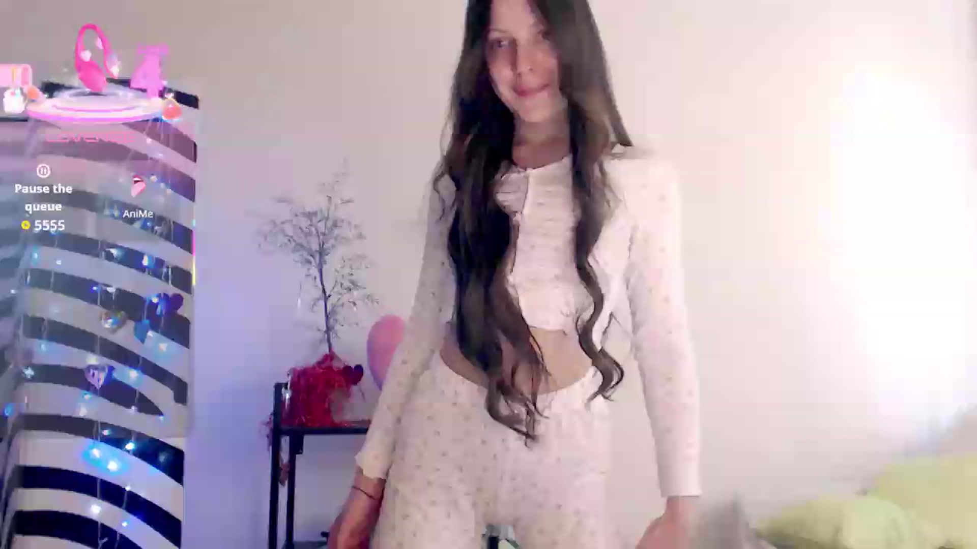 Gallery image thumbnail from BareflySi's myfreecams stream on, 06/28/2026, 14:25 image 15 of 20