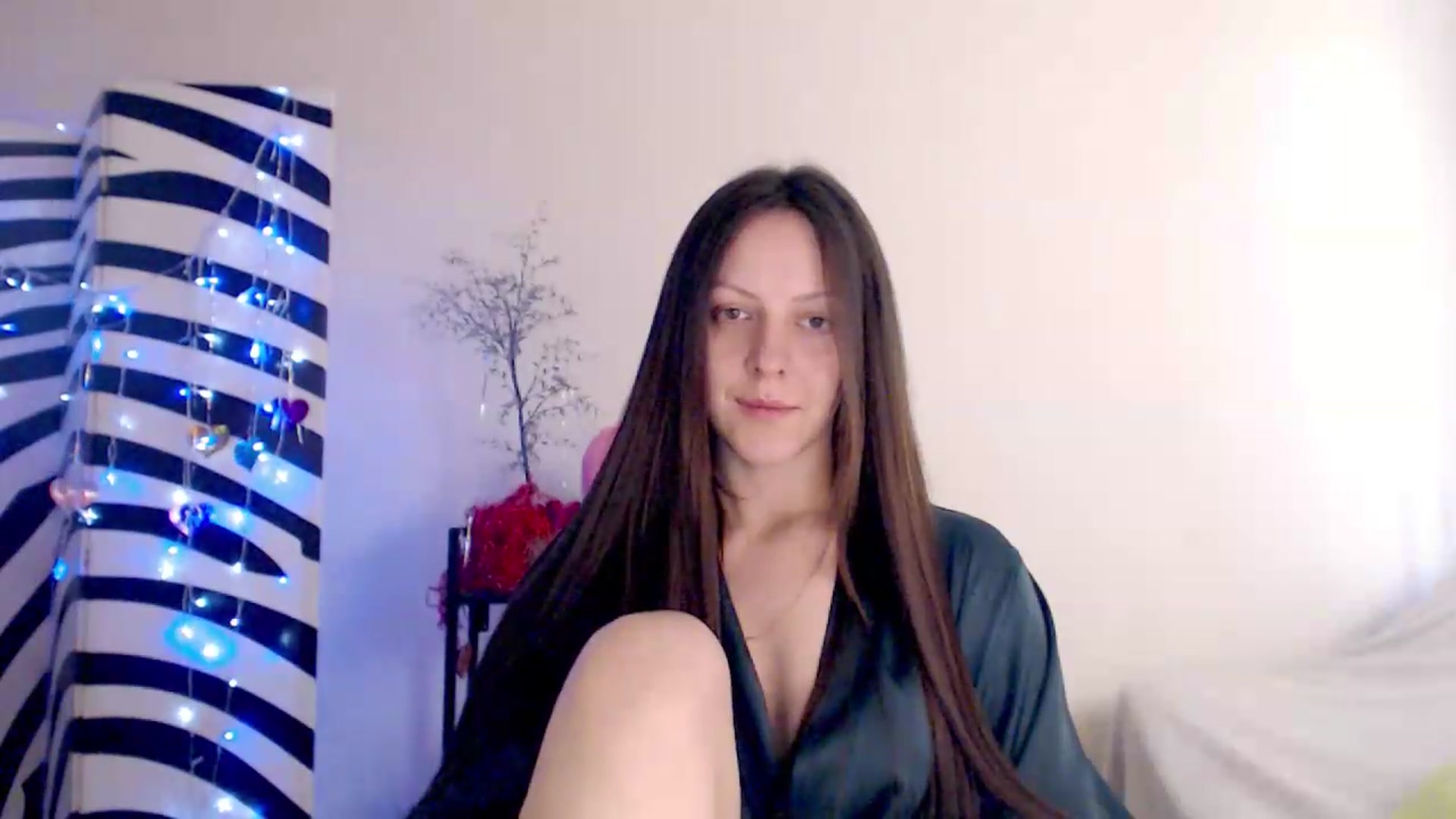 Gallery image thumbnail from BareflySi's myfreecams stream on, 06/29/2026, 10:30 image 10 of 20