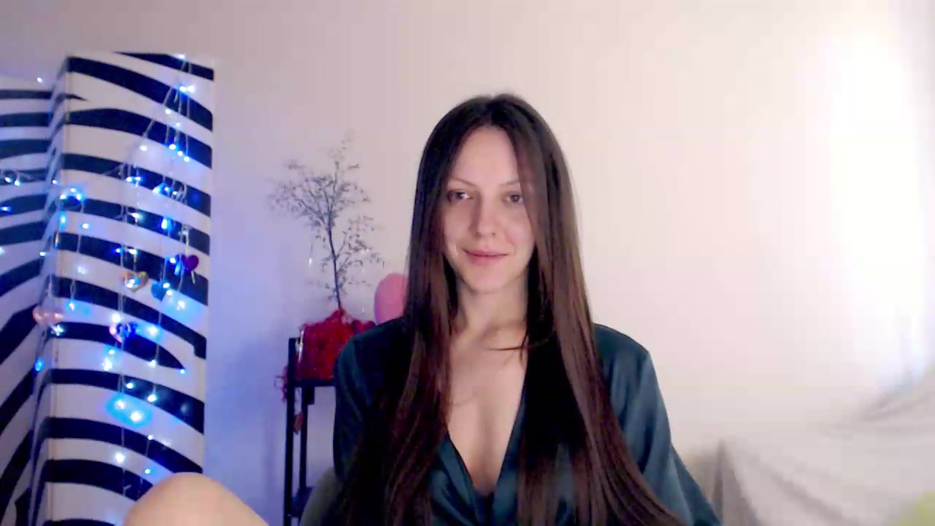 Gallery image thumbnail from BareflySi's myfreecams stream on, 06/29/2026, 10:30 image 18 of 20