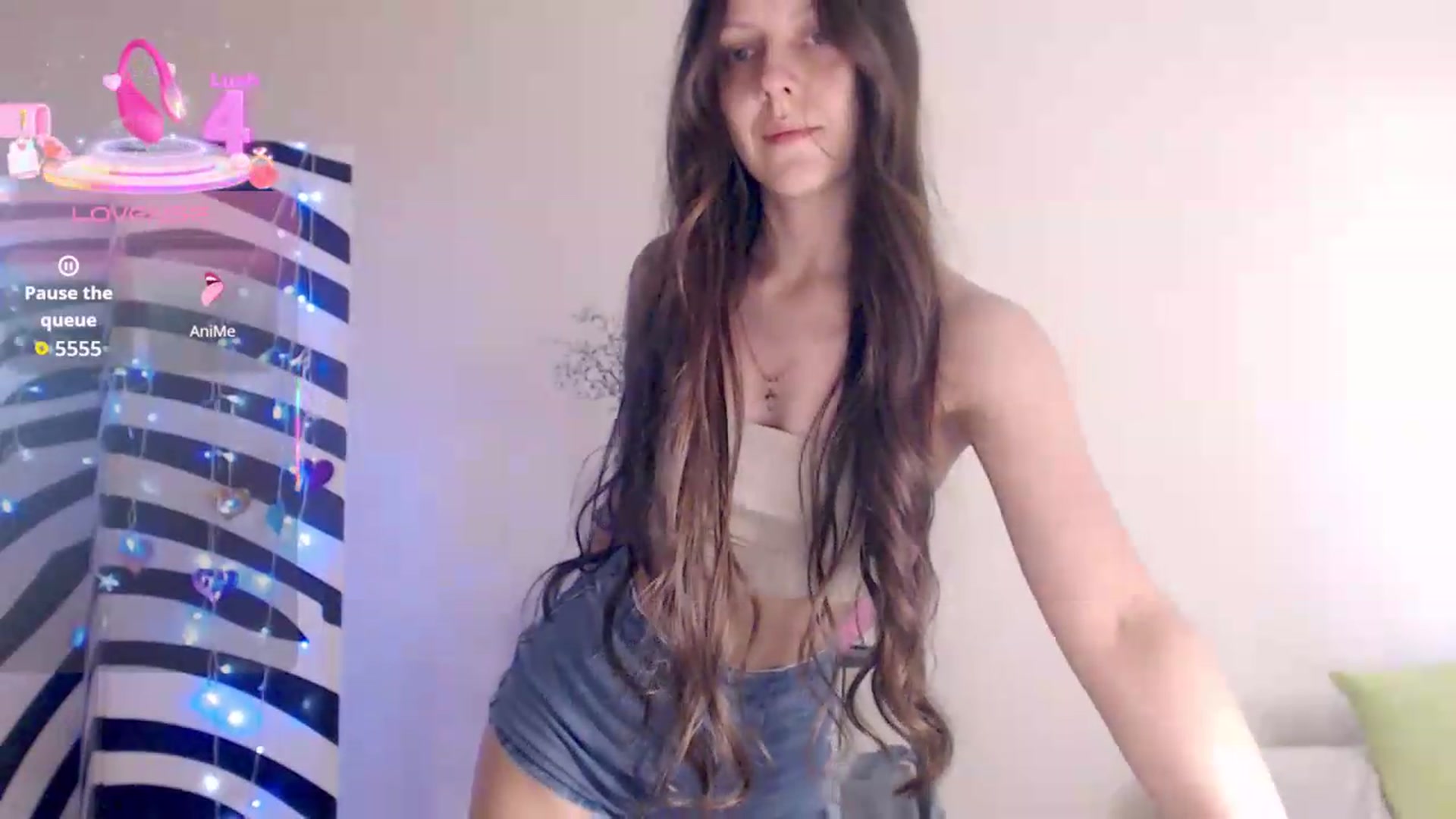 Gallery image thumbnail from BareflySi's myfreecams stream on, 06/30/2026, 14:35 image 17 of 20