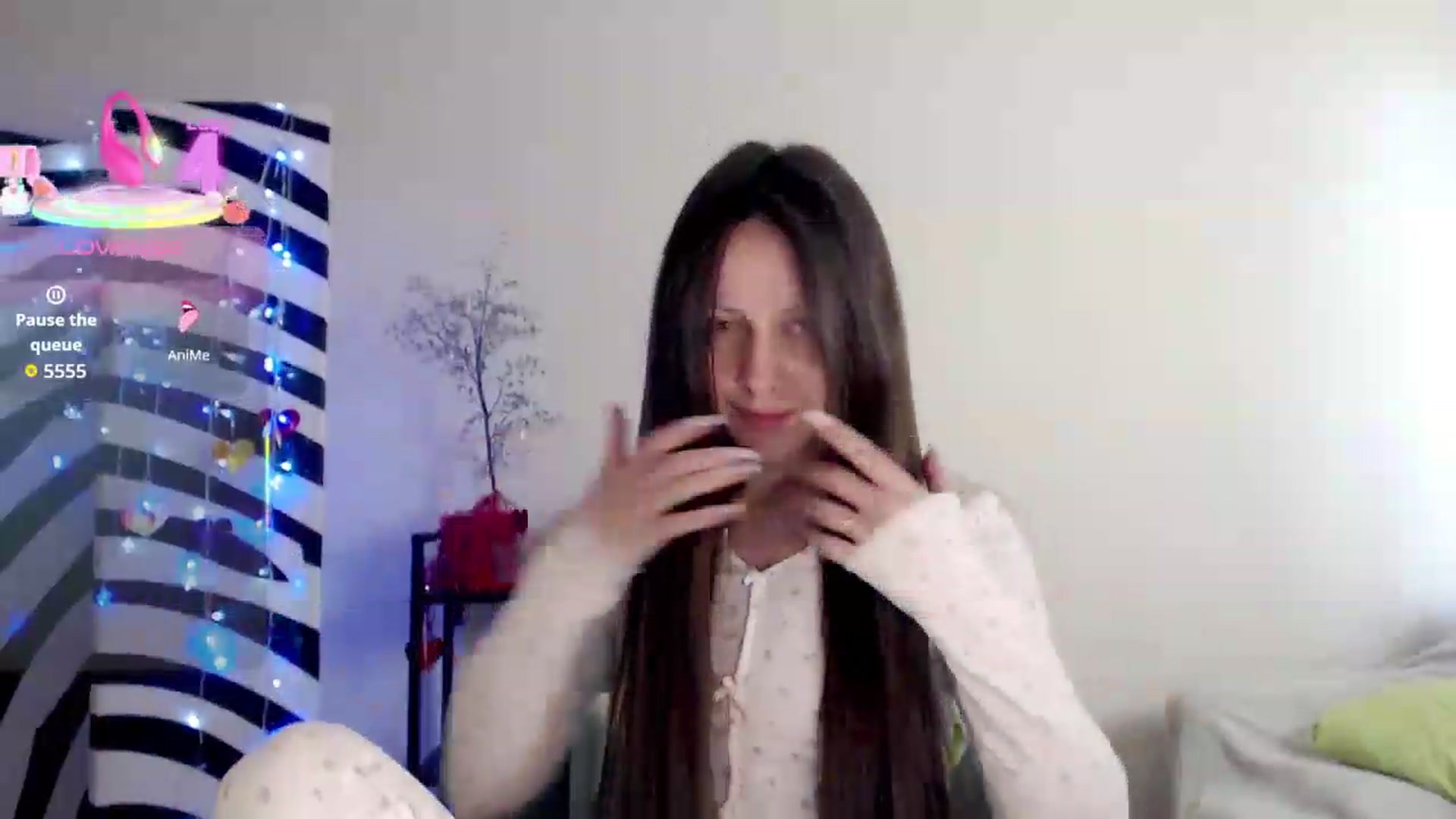 Gallery image thumbnail from BareflySi's myfreecams stream on, 07/09/2026, 11:00 image 8 of 20