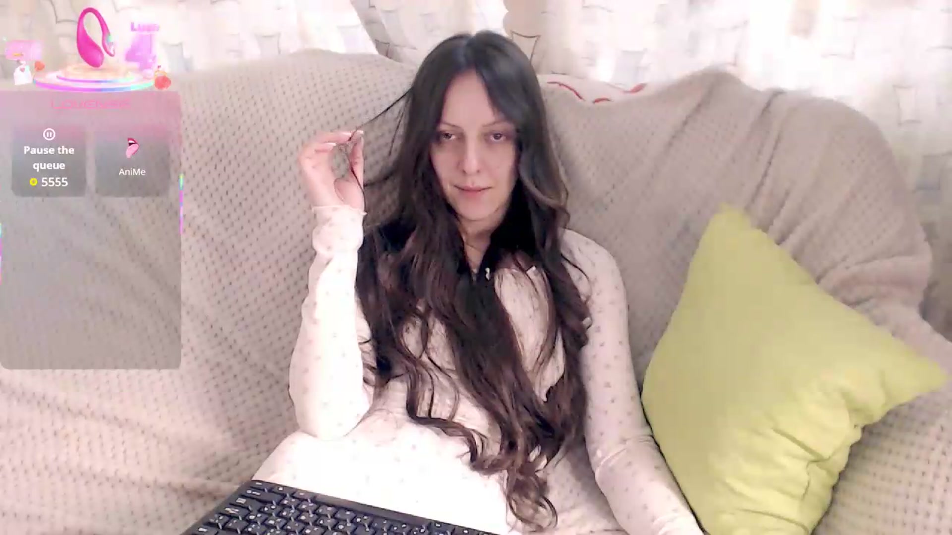Gallery image thumbnail from BareflySi's myfreecams stream on, 07/11/2026, 12:39 image 6 of 20
