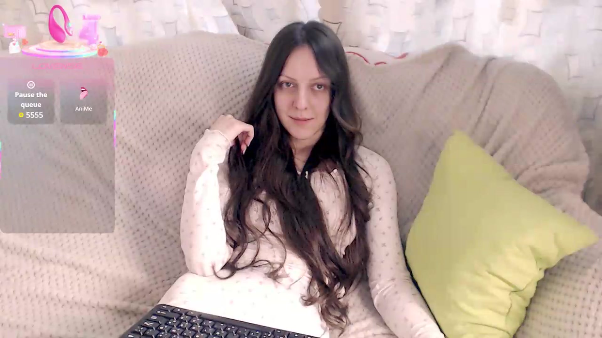 Gallery image thumbnail from BareflySi's myfreecams stream on, 07/11/2026, 12:39 image 7 of 20