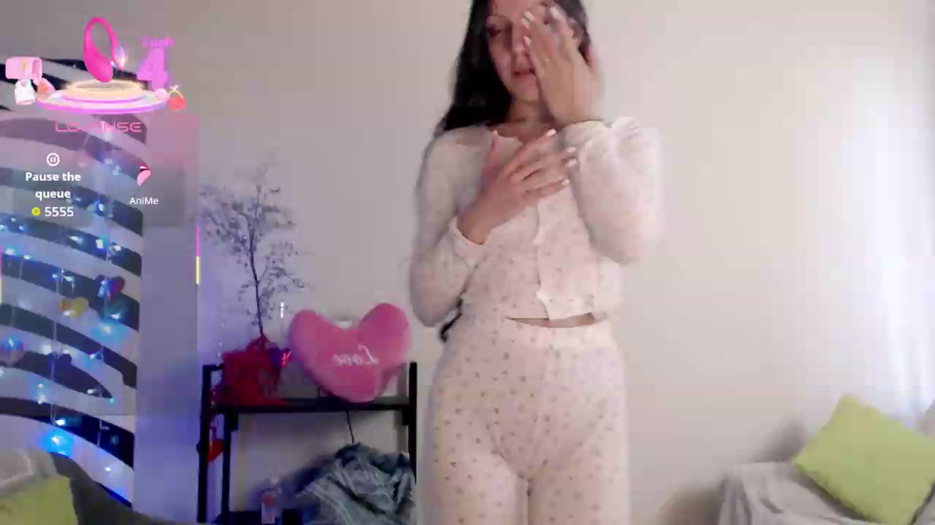 Gallery image thumbnail from BareflySi's myfreecams stream on, 07/15/2026, 11:46 image 1 of 20